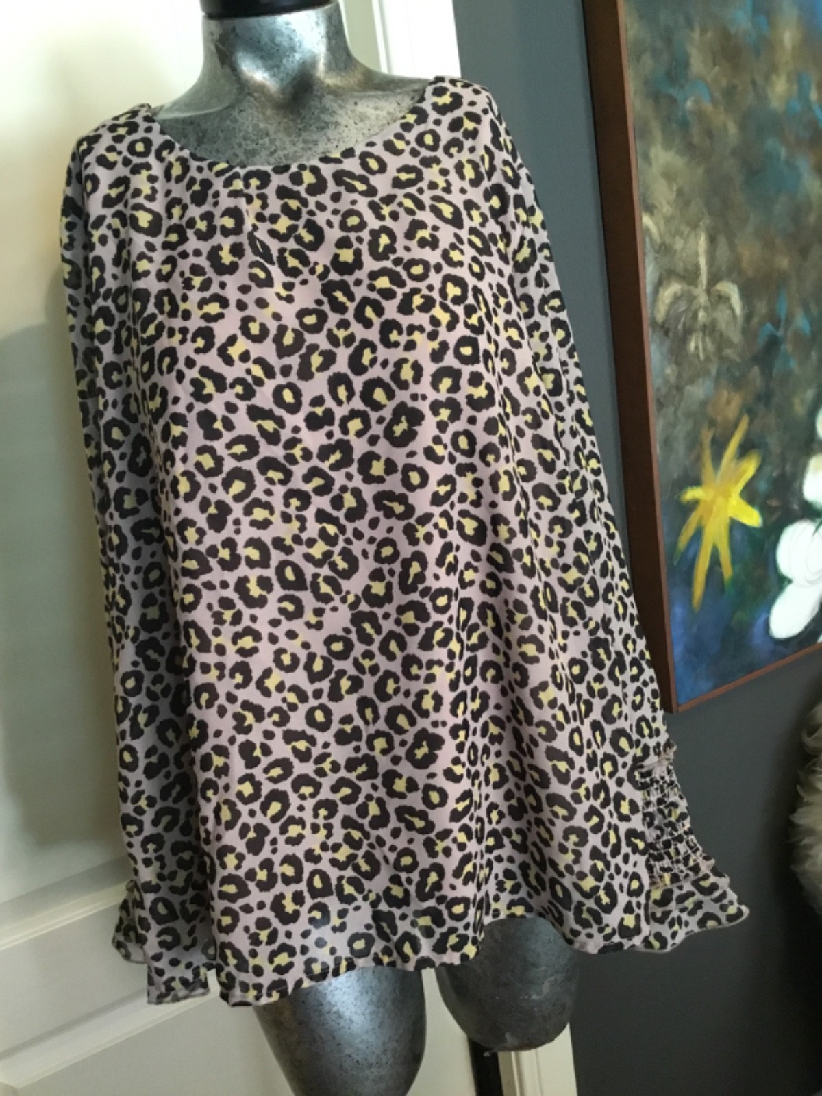 Nanette Lepore leopard Long Sleeve smocked cuffs Top/Blouse Size XL