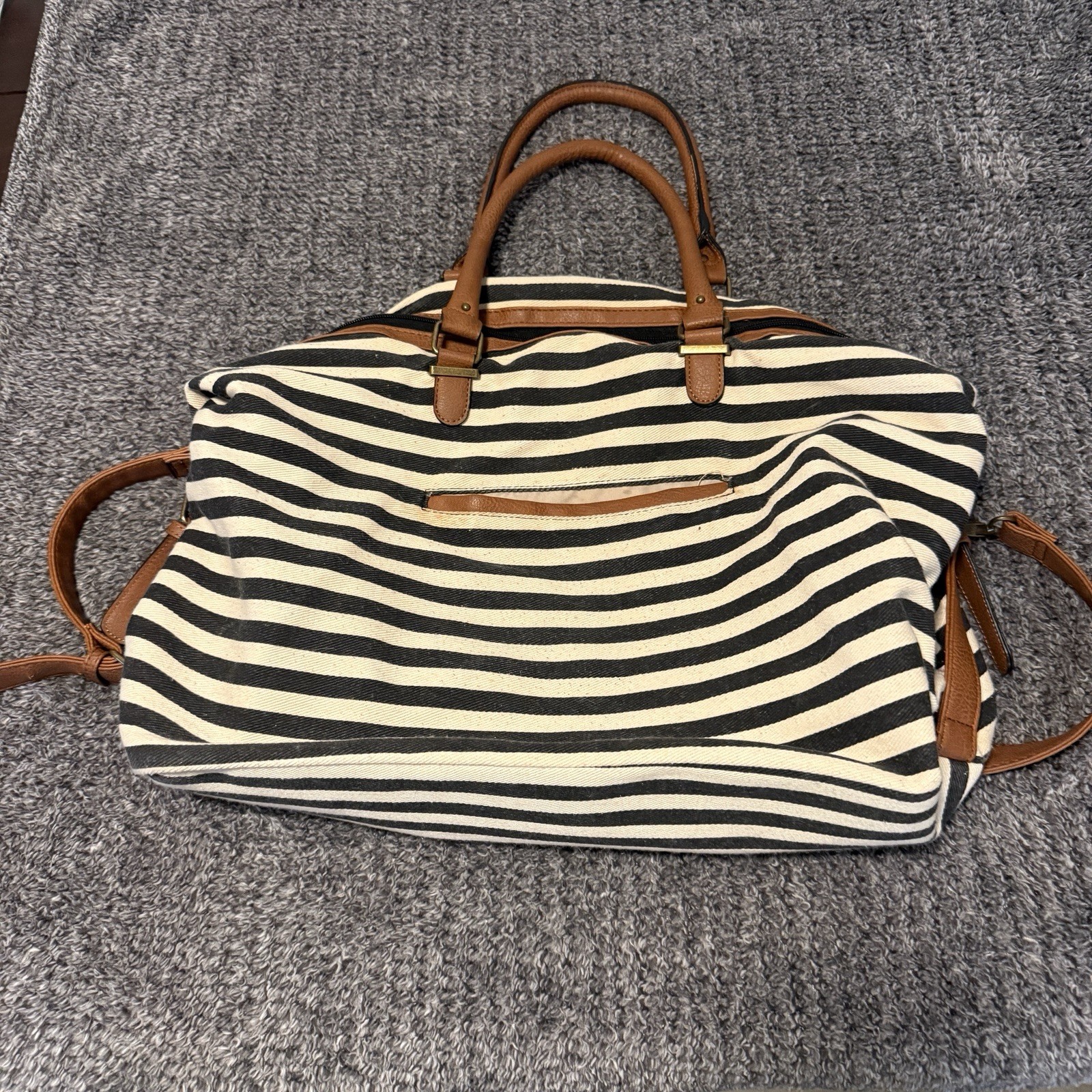 Madden Girl Striped Weekender Blue and White Sports Beach Tote Large Diaper Bag