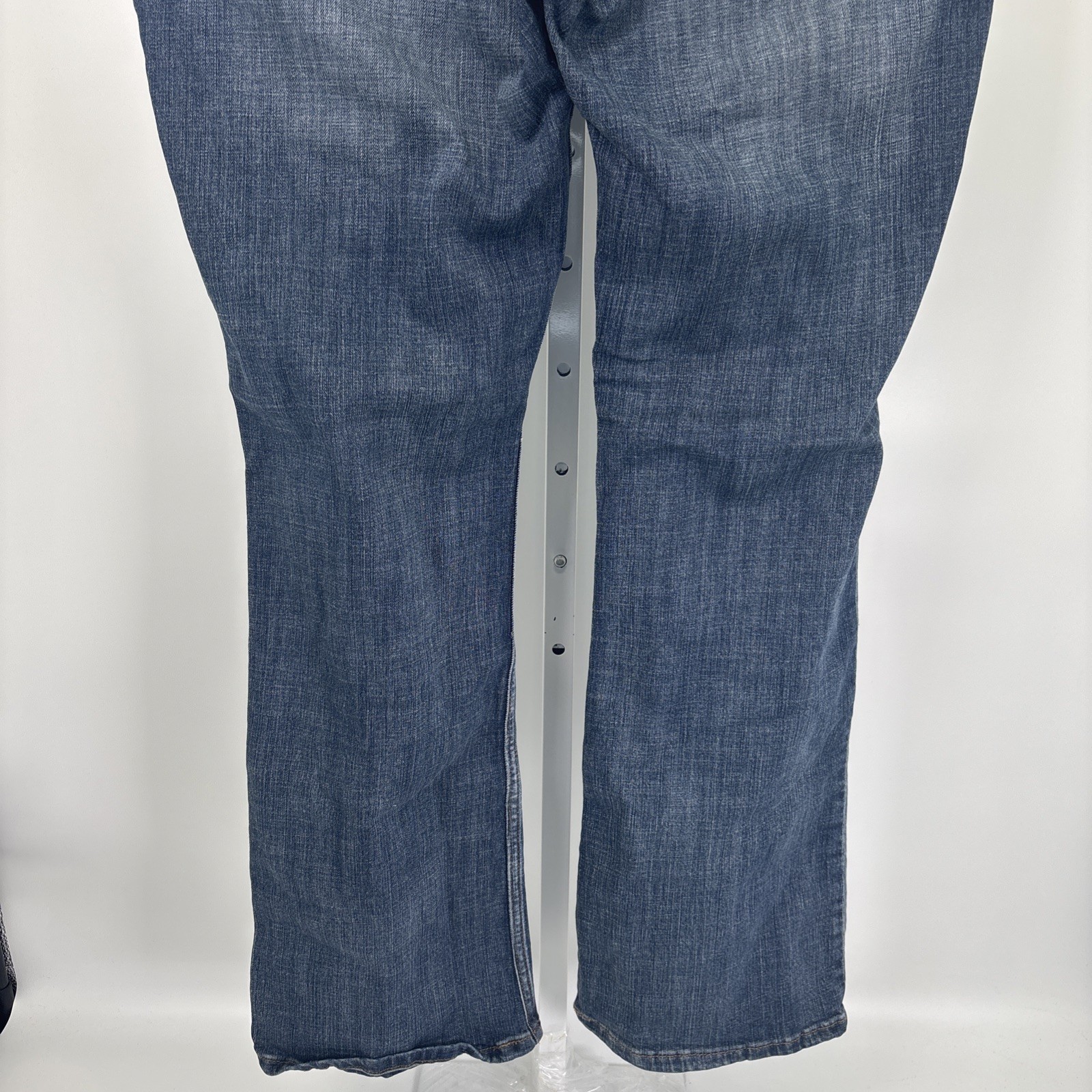 Wrangler Retro Jeans Womens 17×34 (38×34) Boot Cut Med Wash Fade Denim Western
