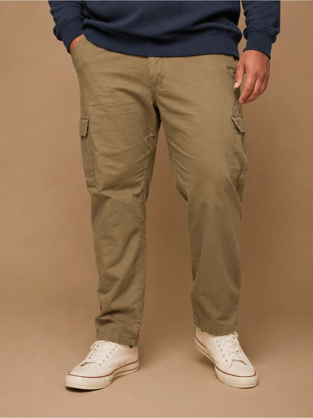 NEW NWT Wrangler Cargo Pants Beige Tan 100% Cotton size 44 x 32 Loose Fit