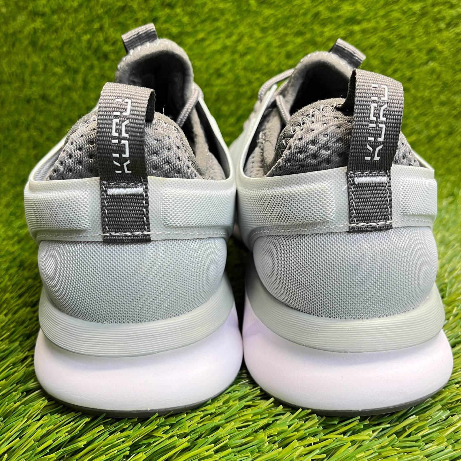 Kuru Atom Womens Size 10 Gray White Athletic Running Walking Shoes Sneakers