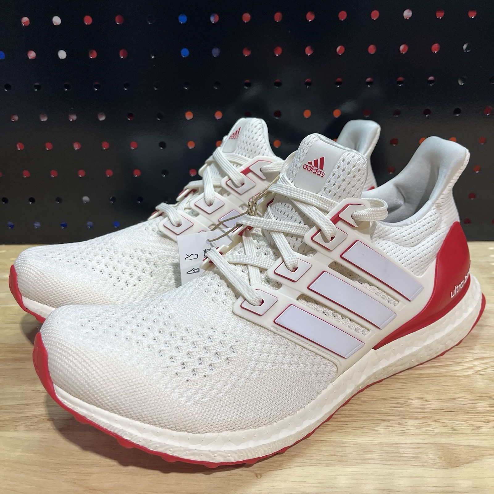 Adidas Ultraboost 1.0 Chalk White Red JR3149 Men’s Sneakers Size 11 NEW