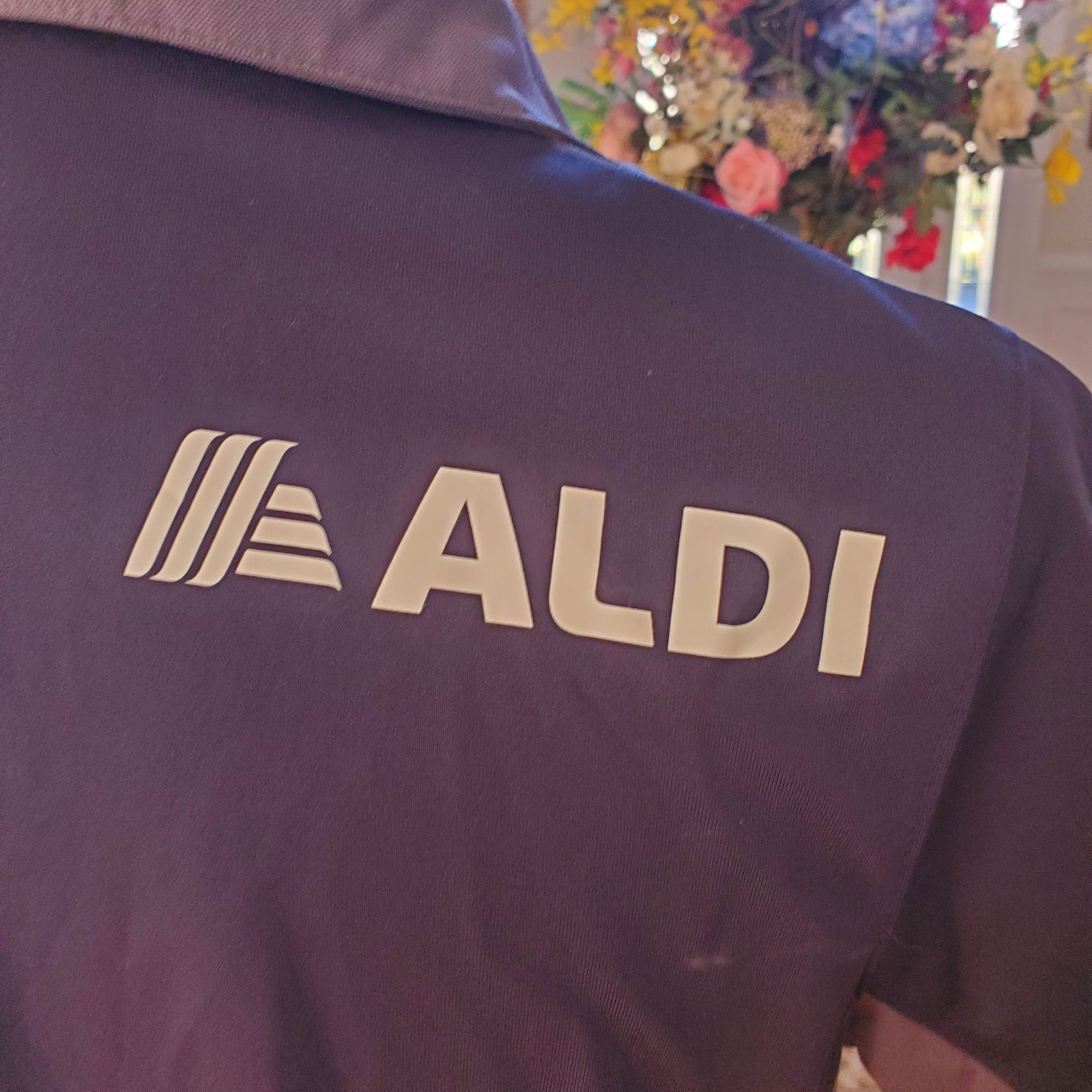 Aldi Store Womens Employee Shirt Medium Navy Gray w Logo Short Sleeve