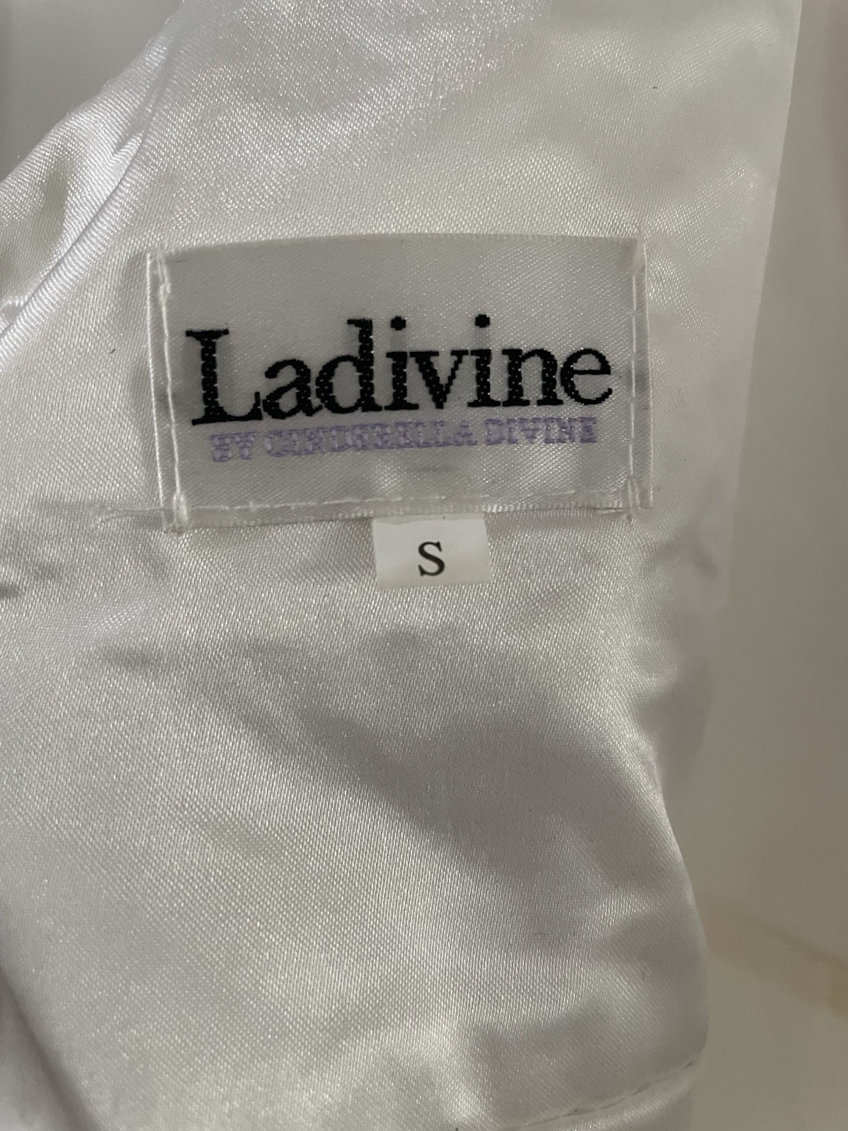 Ladivine by Cinderella Divine White Dress Women Size Small