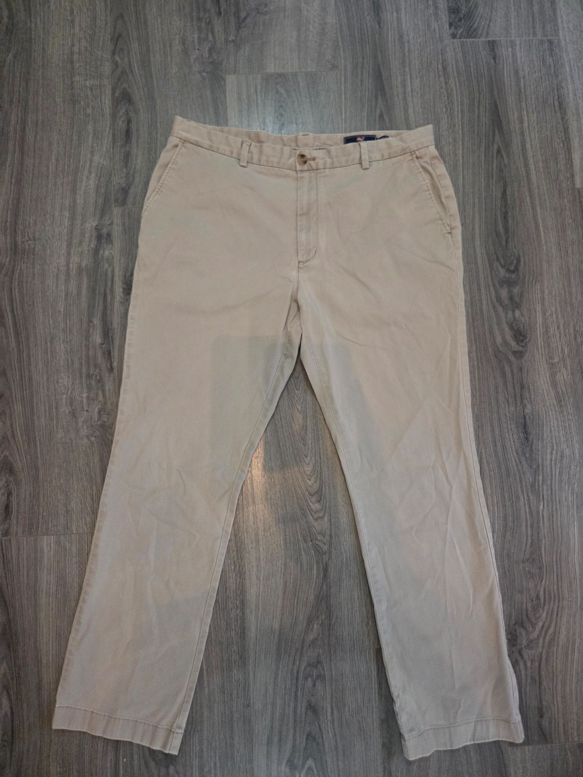 Vineyard vines khaki pants 33×30