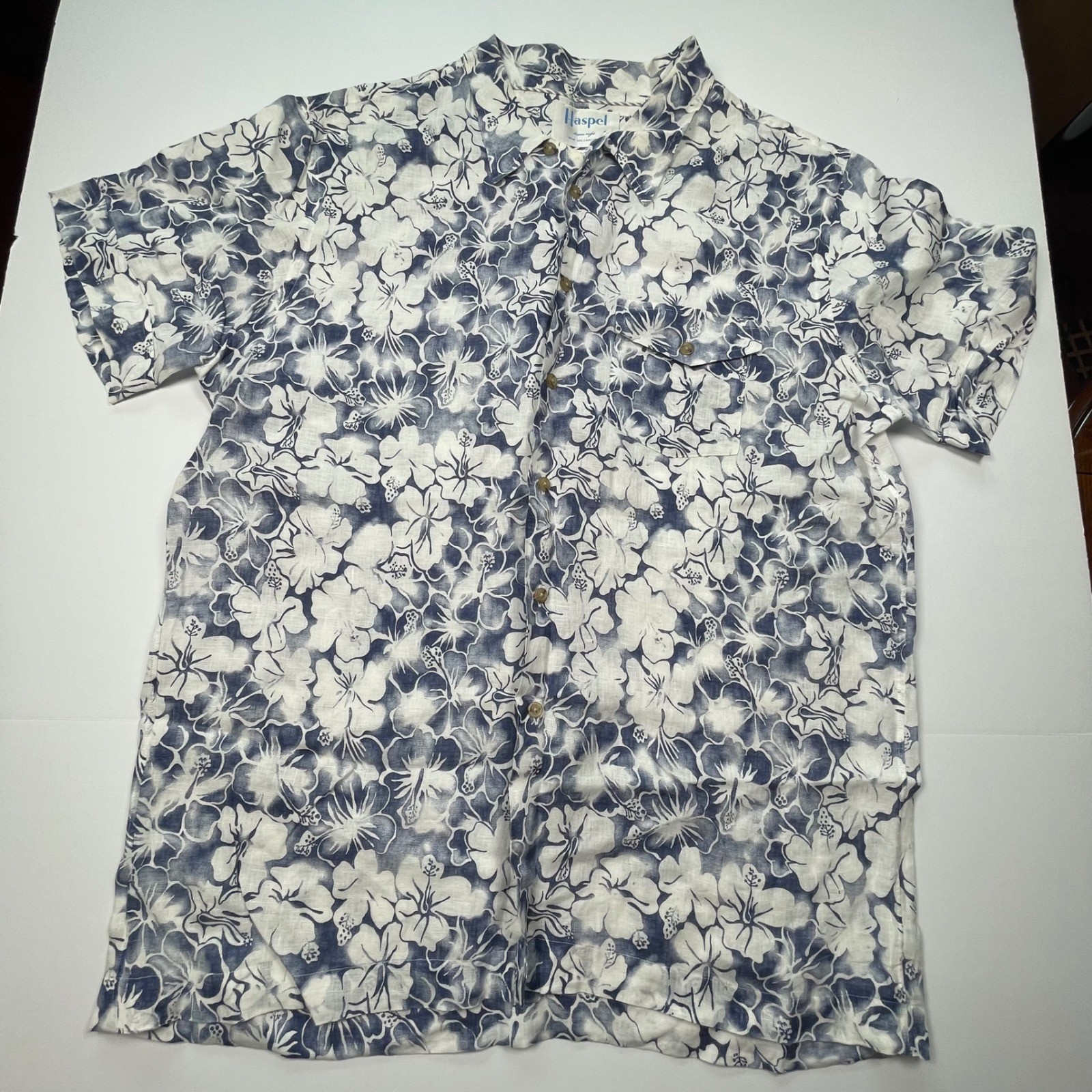 Haspel Men Large Blue White Floral Hibiscus 100% Linen Short Sleeve Button Shirt