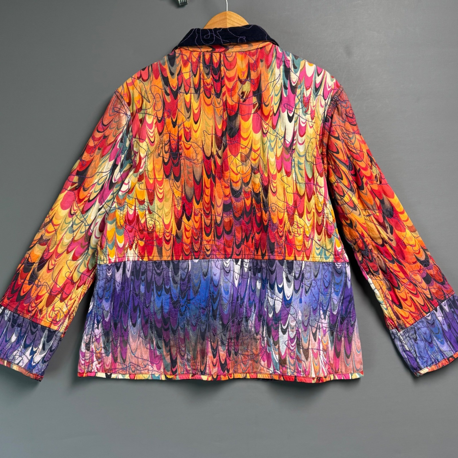 Casual Studio Reversible Quilted Jacket Large Marbled Feather Print Navy Cotton