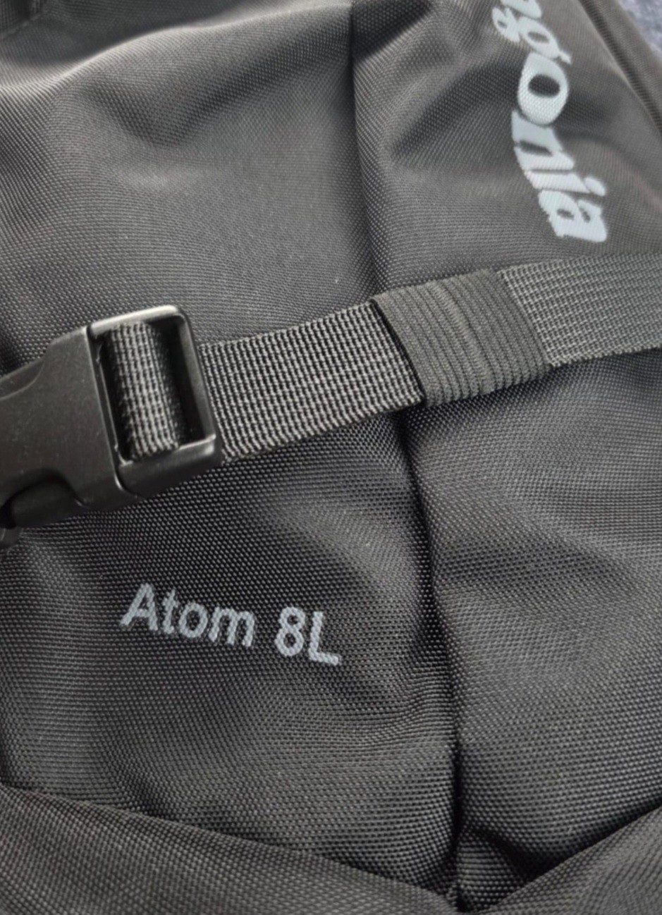 Patagonia Atom Sling 8L Umhängetasche Rucksack Schwarz NEU mit Etikett