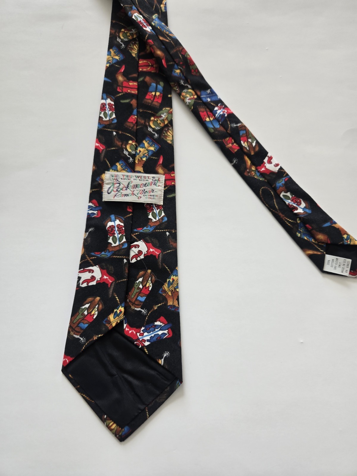 ROCKMOUNT RANCHWEAR Men’s Cotton Cowboy Boot Print Tie 3.5in X 55.5in