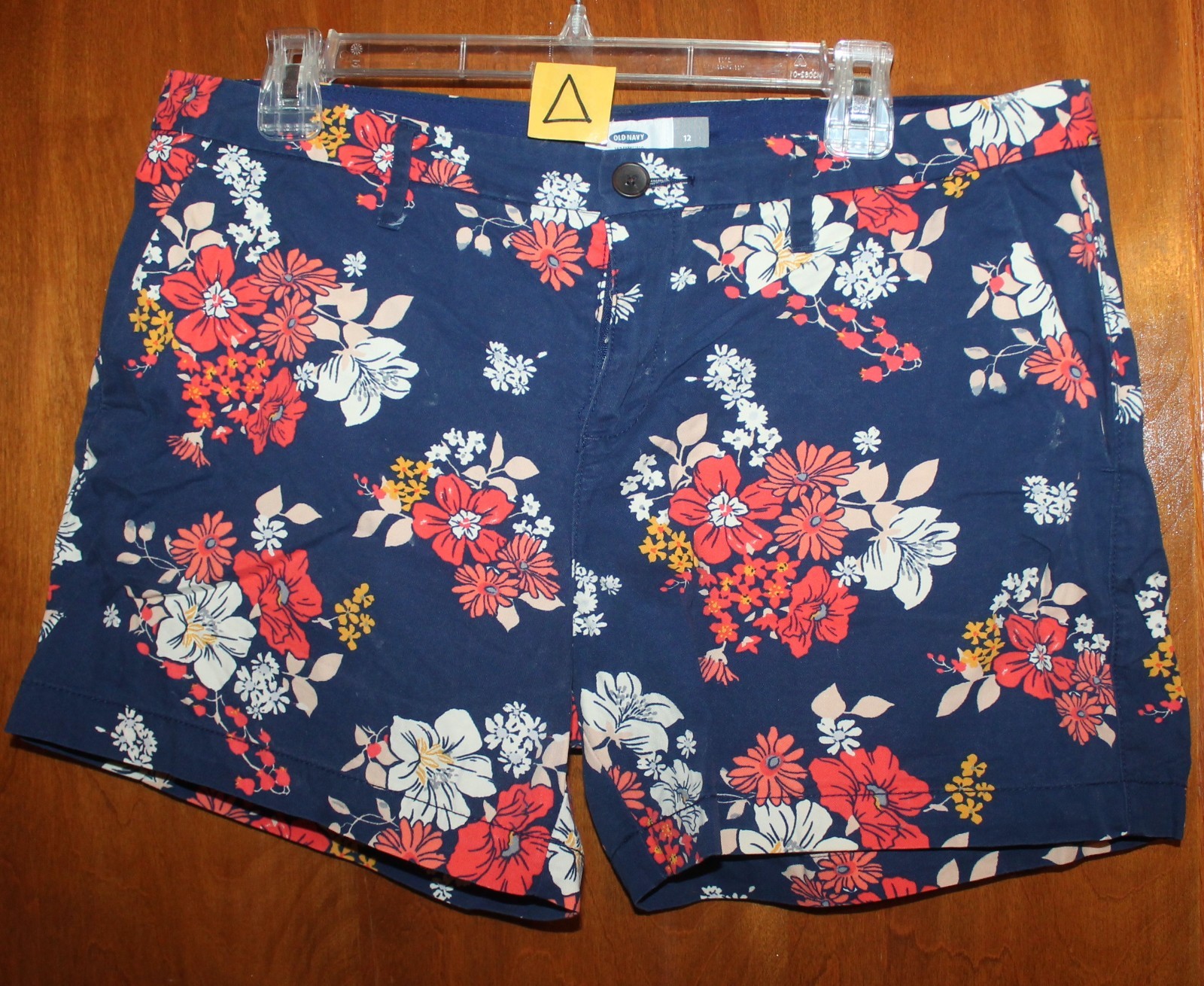 OLD NAVY Ladies’ Sz 12 WALKING EVERYDAY SHORTS (Navy/Orange Floral; 5″ inseam)