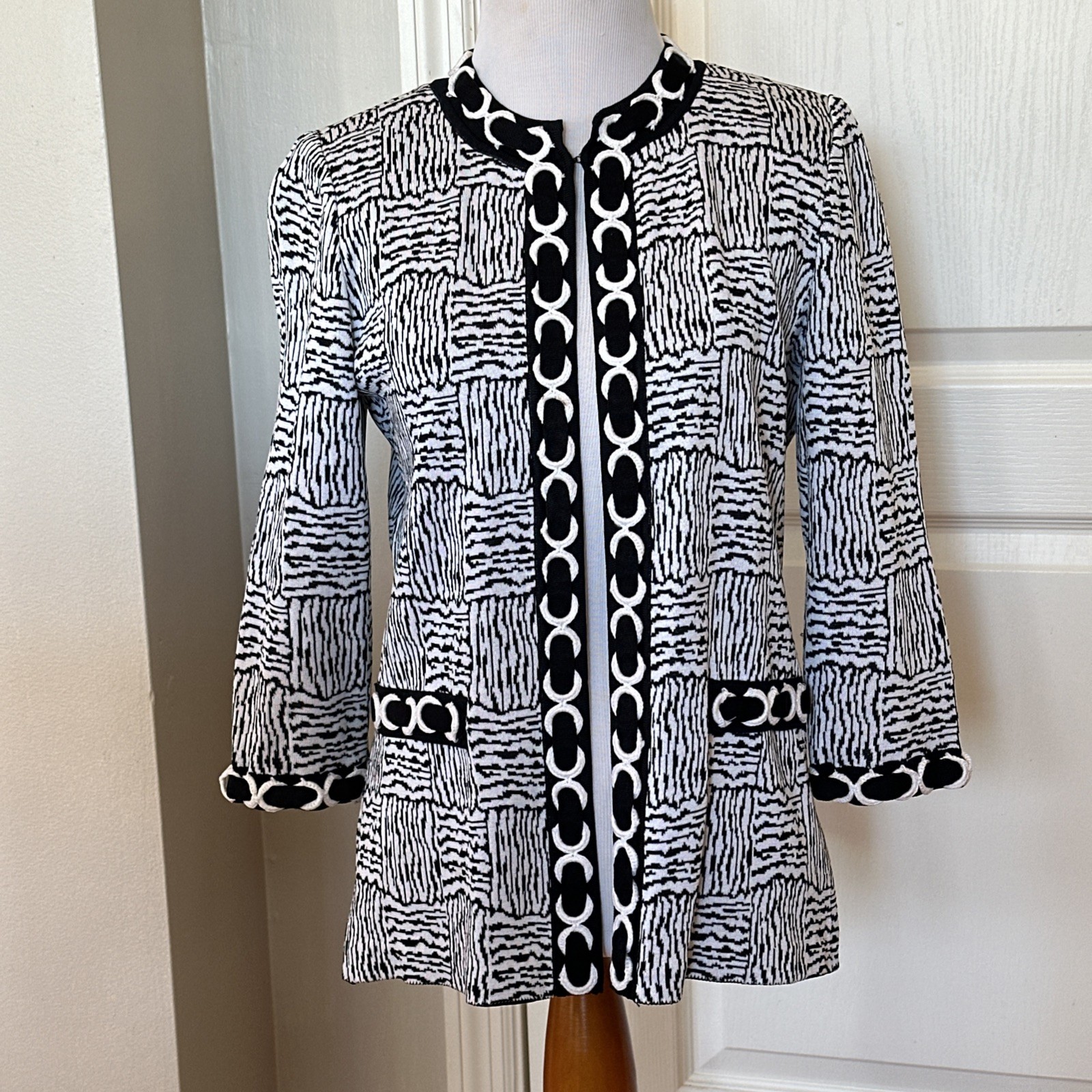 Ming Wang 3/4 Sleeved Faux Pocketed Knit Jacket Black/white Patterned Size XS