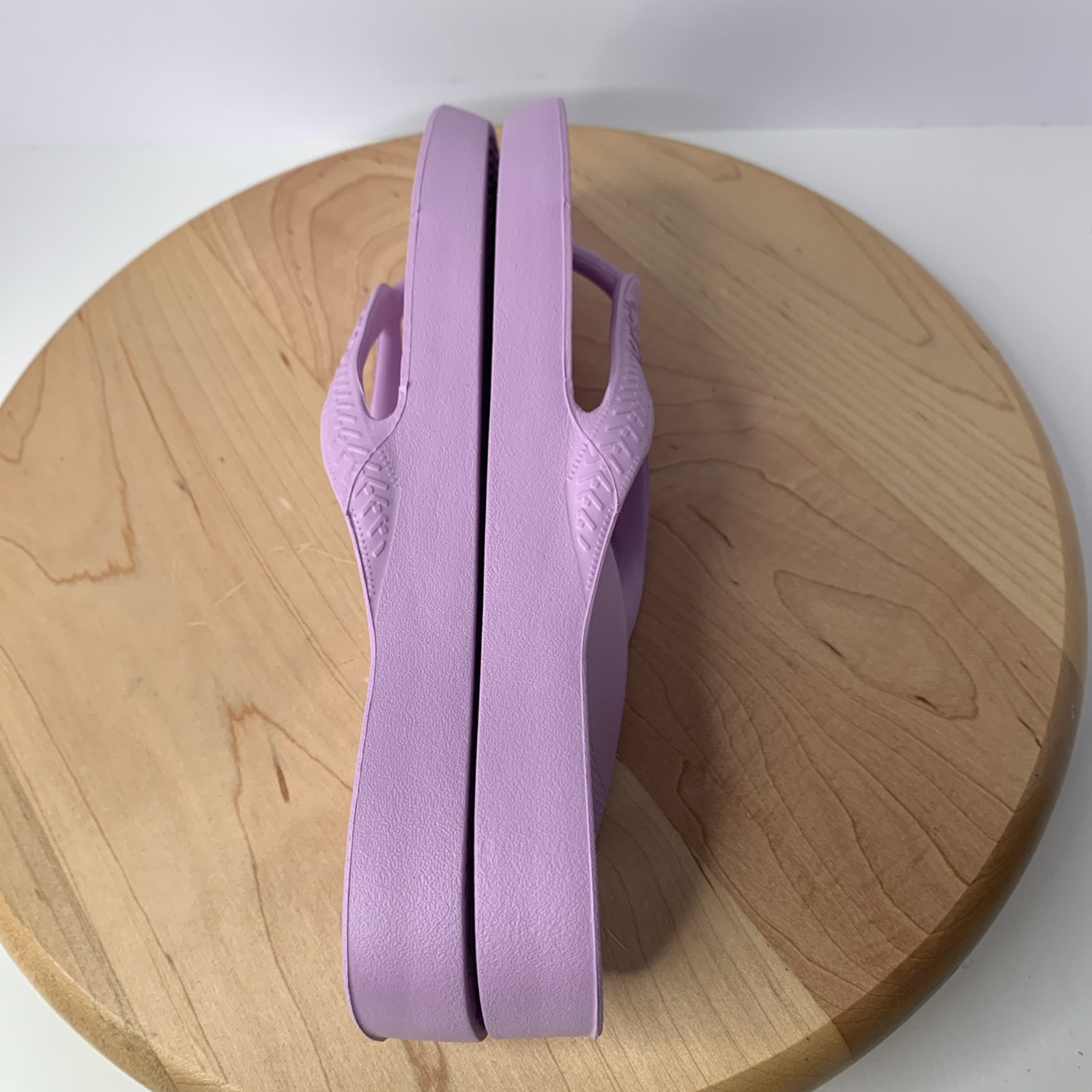 Archie’s Comfort Flip Flops Lilac New Women’s Size 8 Arch Support