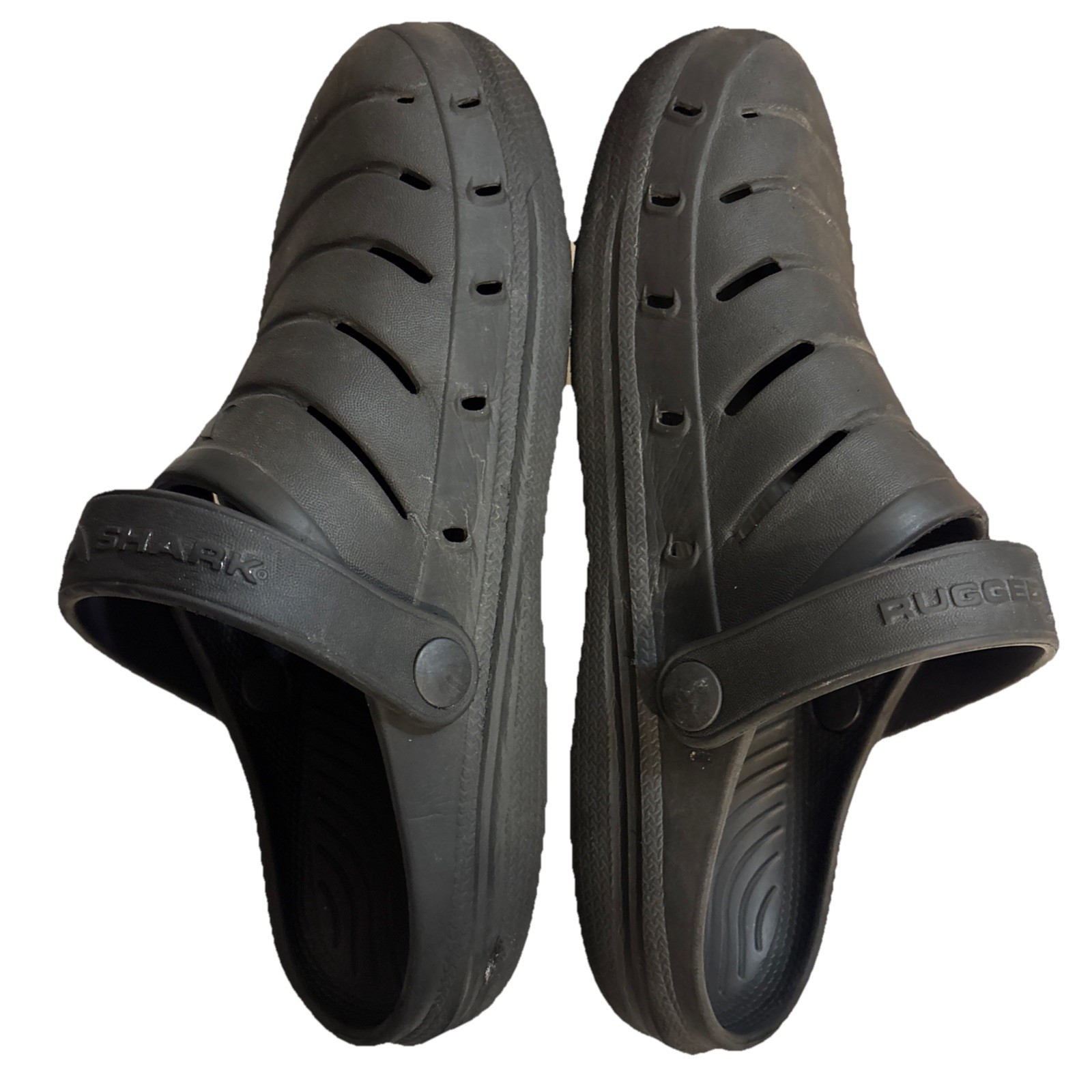 Rugged Shark Clog Sandals Size 7 Black Slip On Rubber Water Shoes