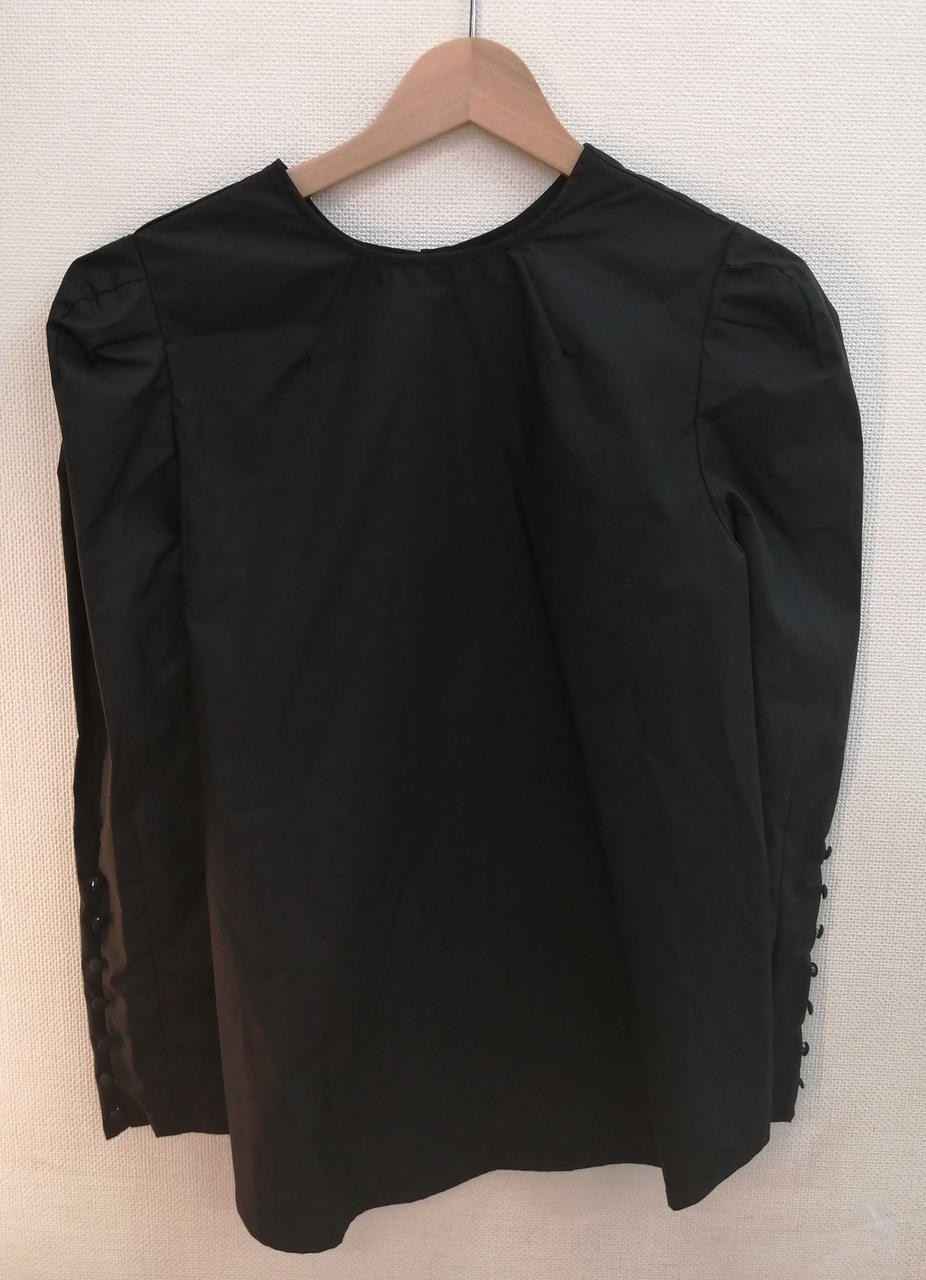 cotton long sleeve blouse black size F 24in shoulder 15in