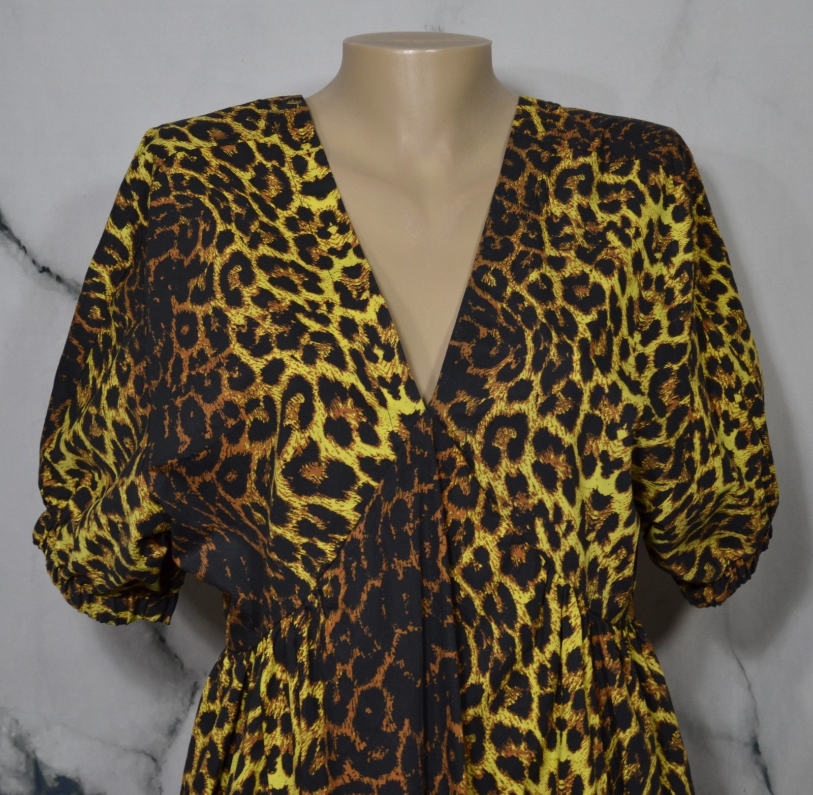 TOPSHOP Black Brown Yellow Animal Print Dress US 8 V Neck Front Back Short Slvs