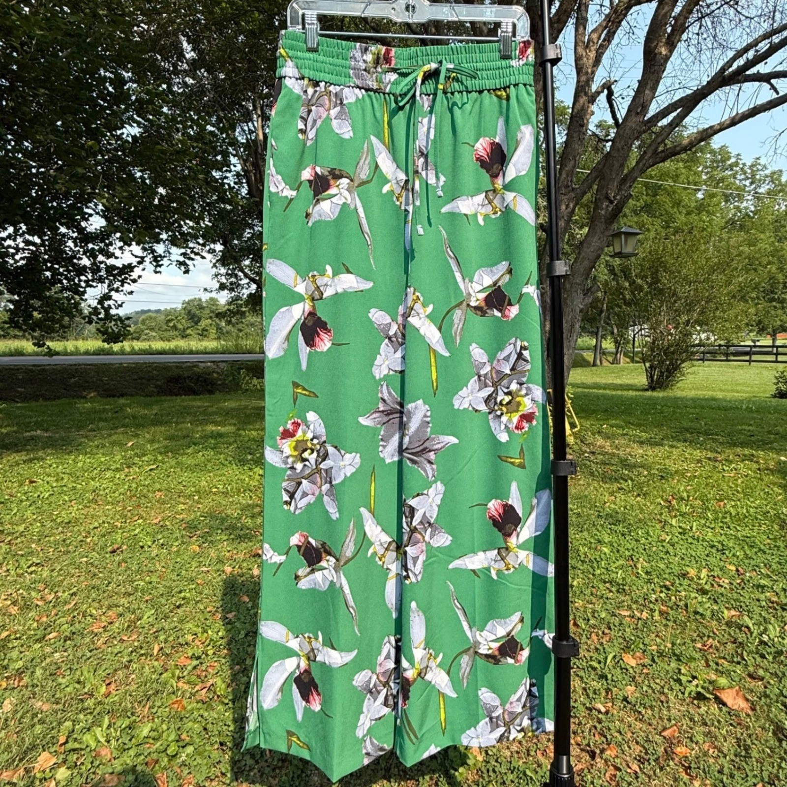 New York & Company Green Orchid Floral Wide Leg Stretch Pants Medium NWT 5125