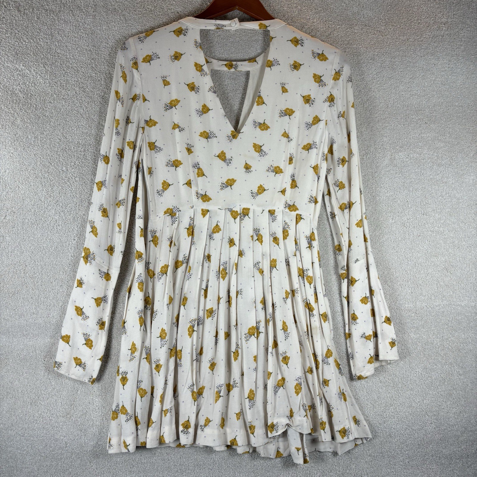 Free People Tegan Ivory Floral Long Flare Sleeve Mini Dress Rayon Sz 4 Boho