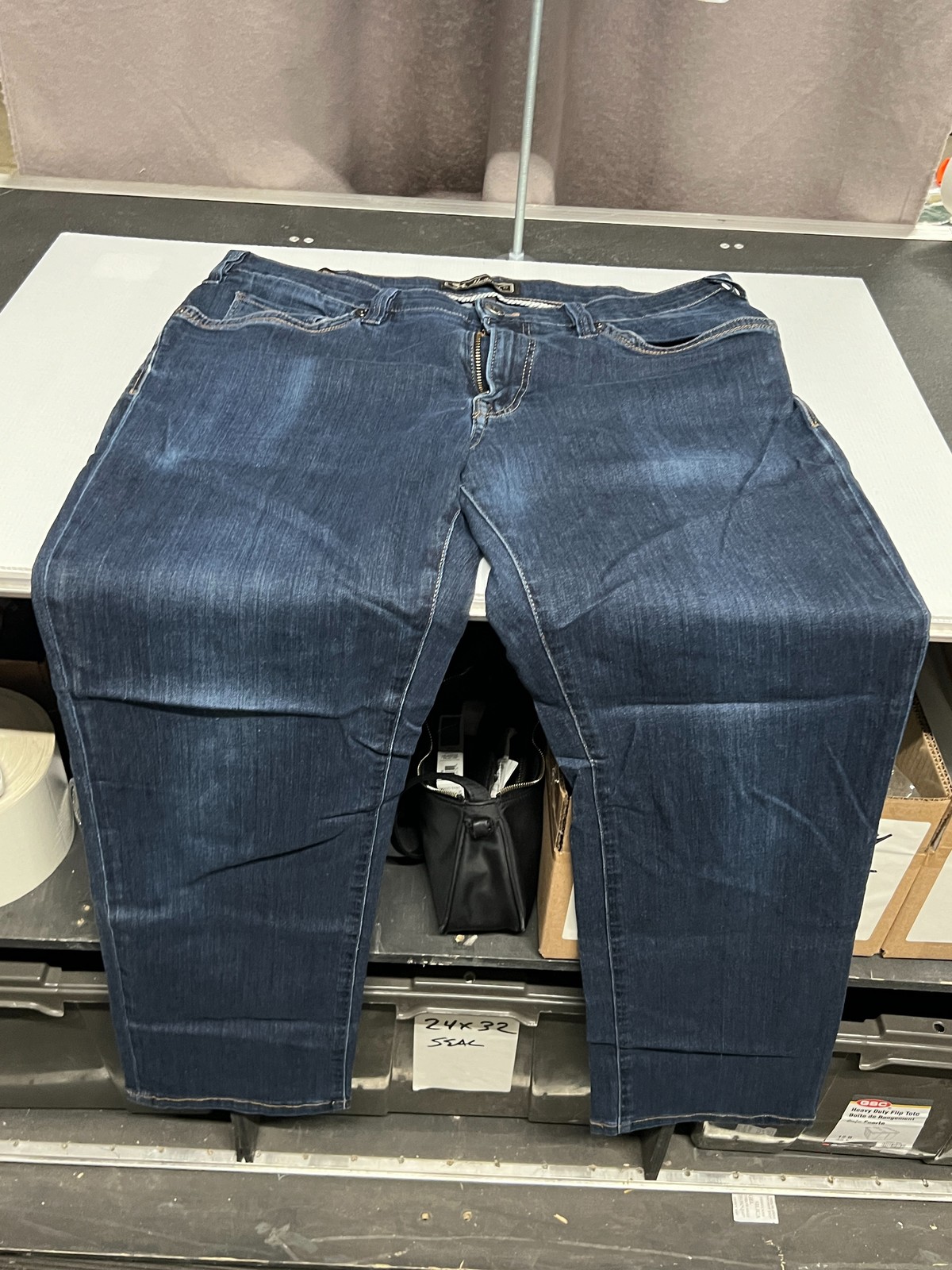 34 Heritage Charisma Men’s Straight Leg Jeans 38X34 96% Cotton Dark Blue