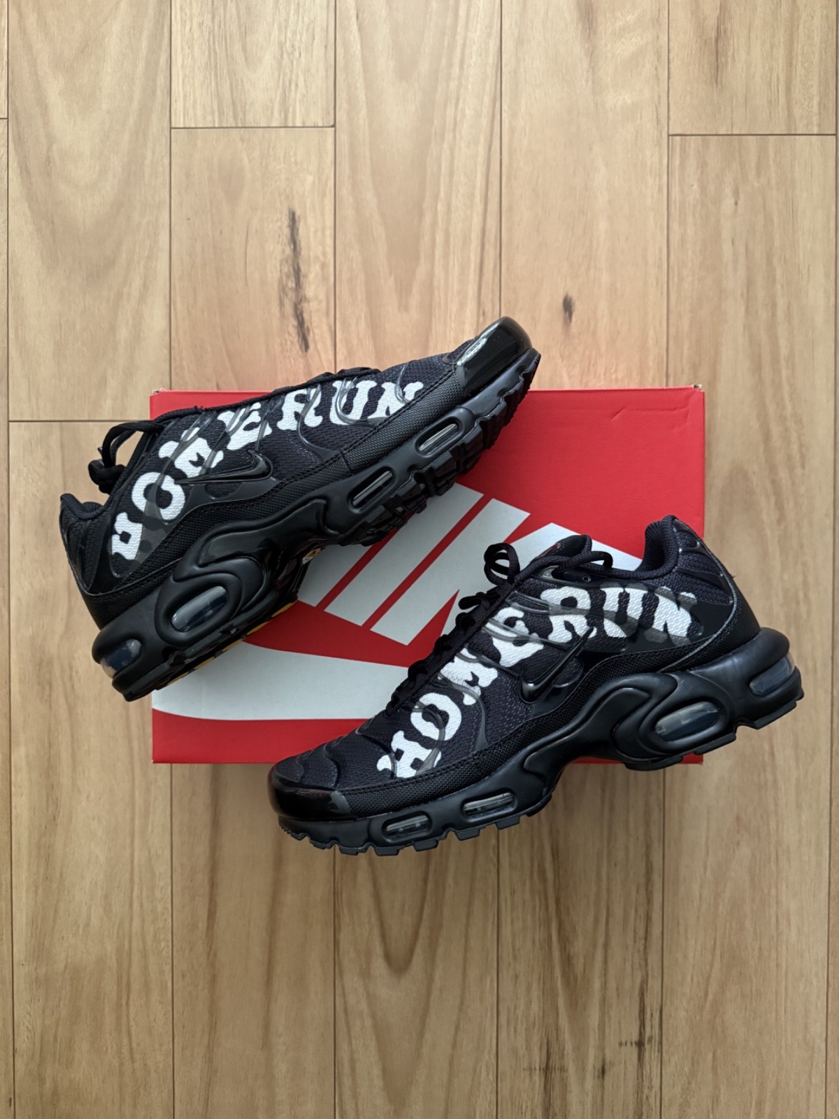 Nike Air Max Plus TN Tuned Triple Black Homerun NYC US 10 IR8793-001