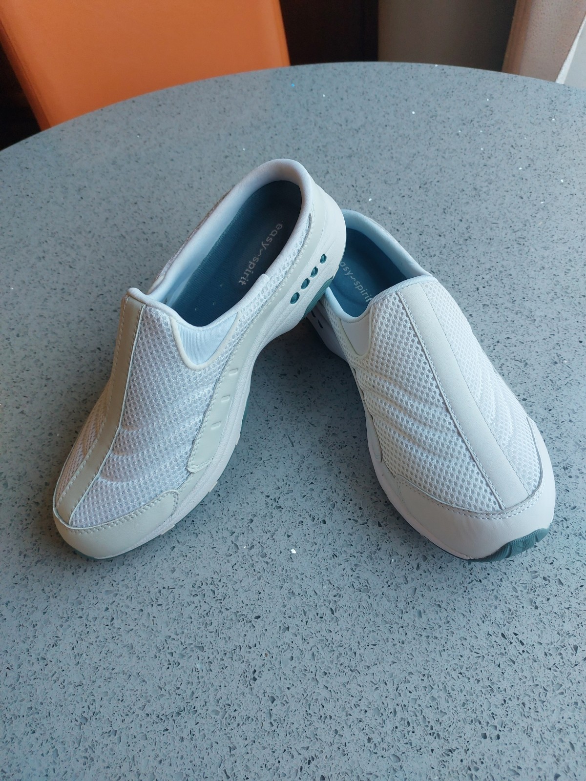 Easy Spirit Traveltime Women’s White Slip-On Comfort Lightweight Shoes 8 M