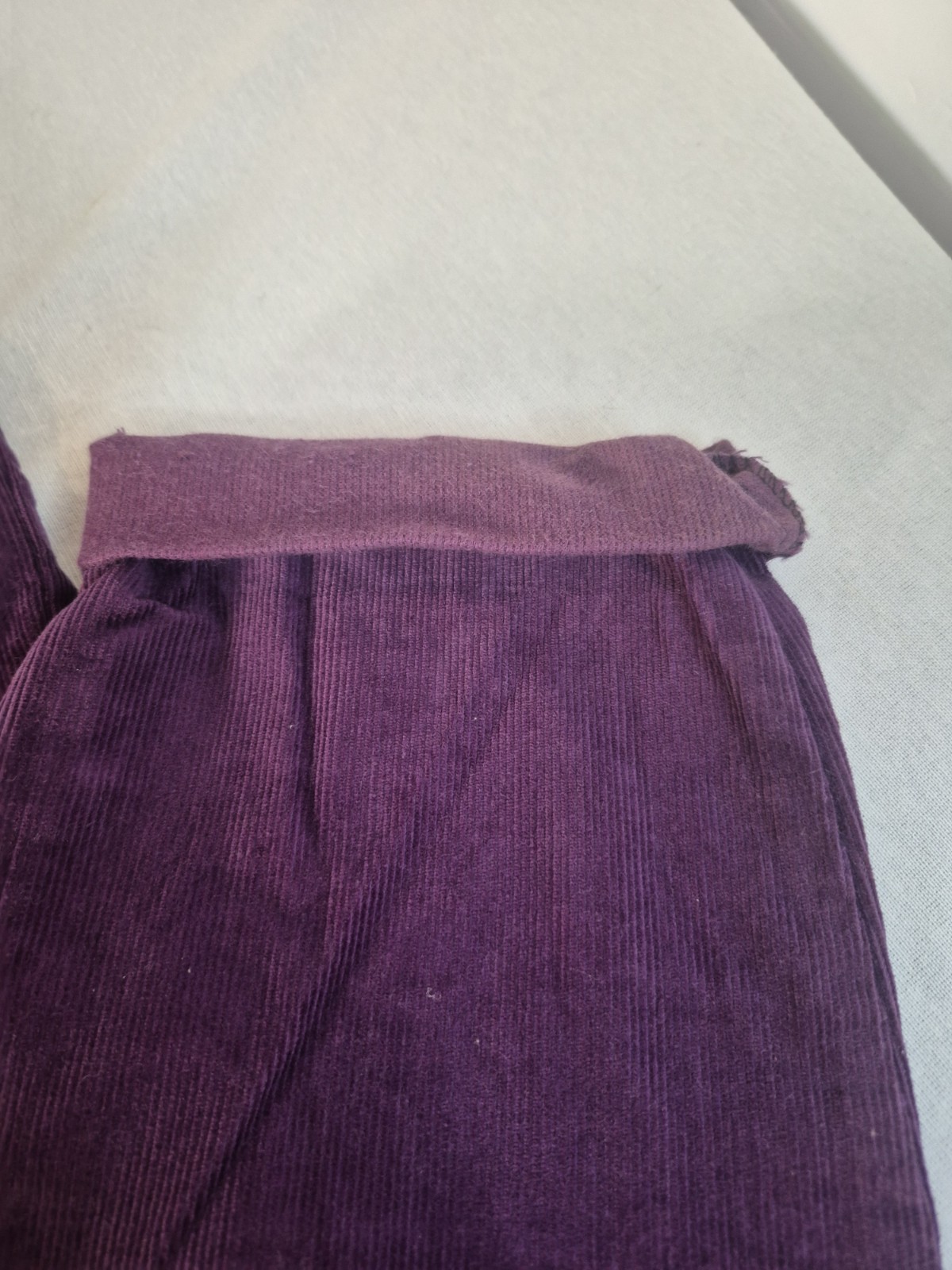 Womens No Size 24″ Waist Purple Cuffed High Waist Statement Pants Bottoms…