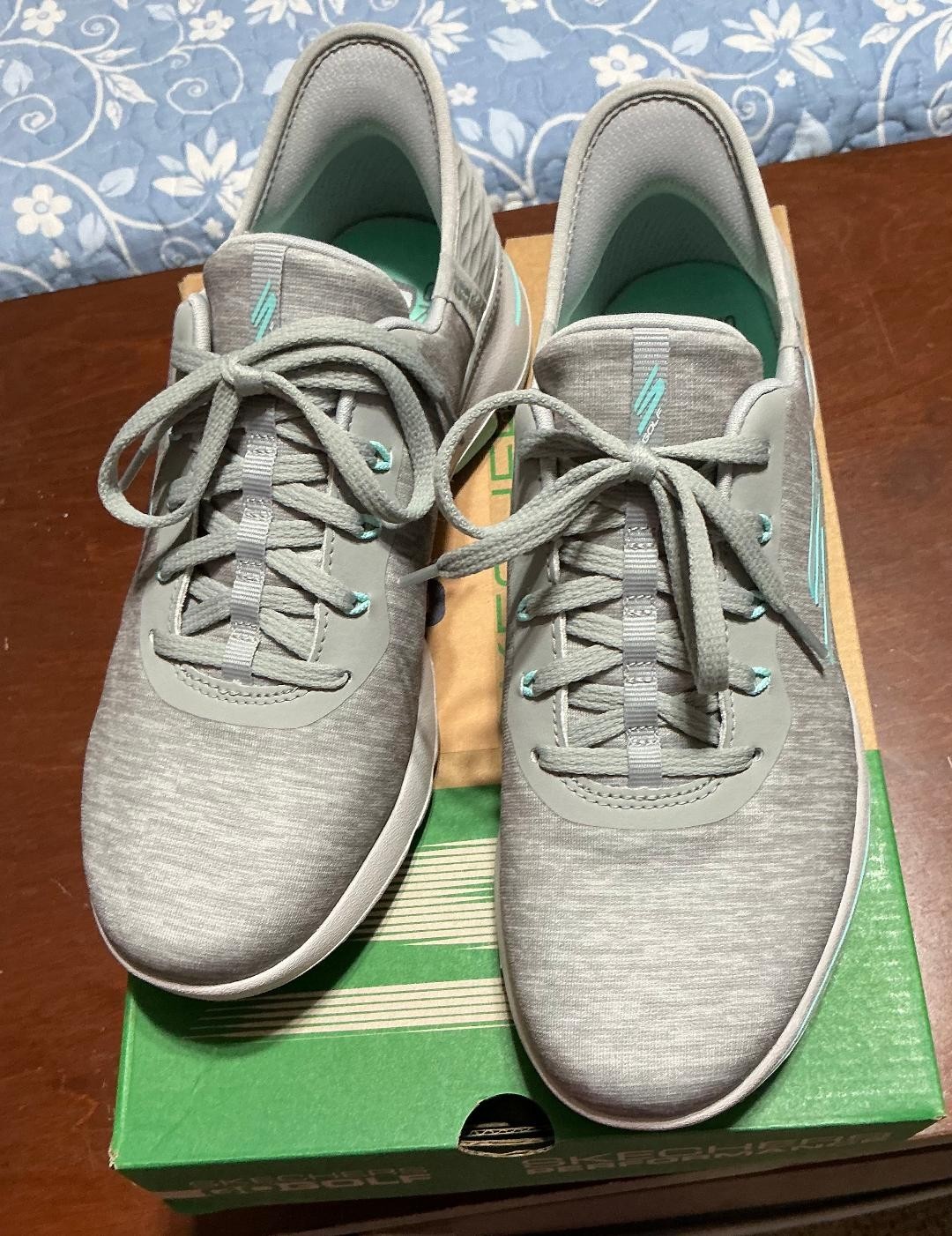 SKECHERS Go Golf Walk water repellent womens shoes Size 7Goga Mat insole