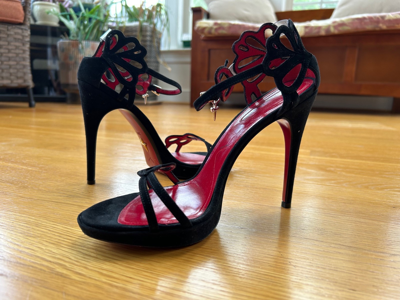 CESARE PACIOTTI Black Suede Butterfly Laser-Cut Sandals SZ 8.5 IT 38.5 Good &Box