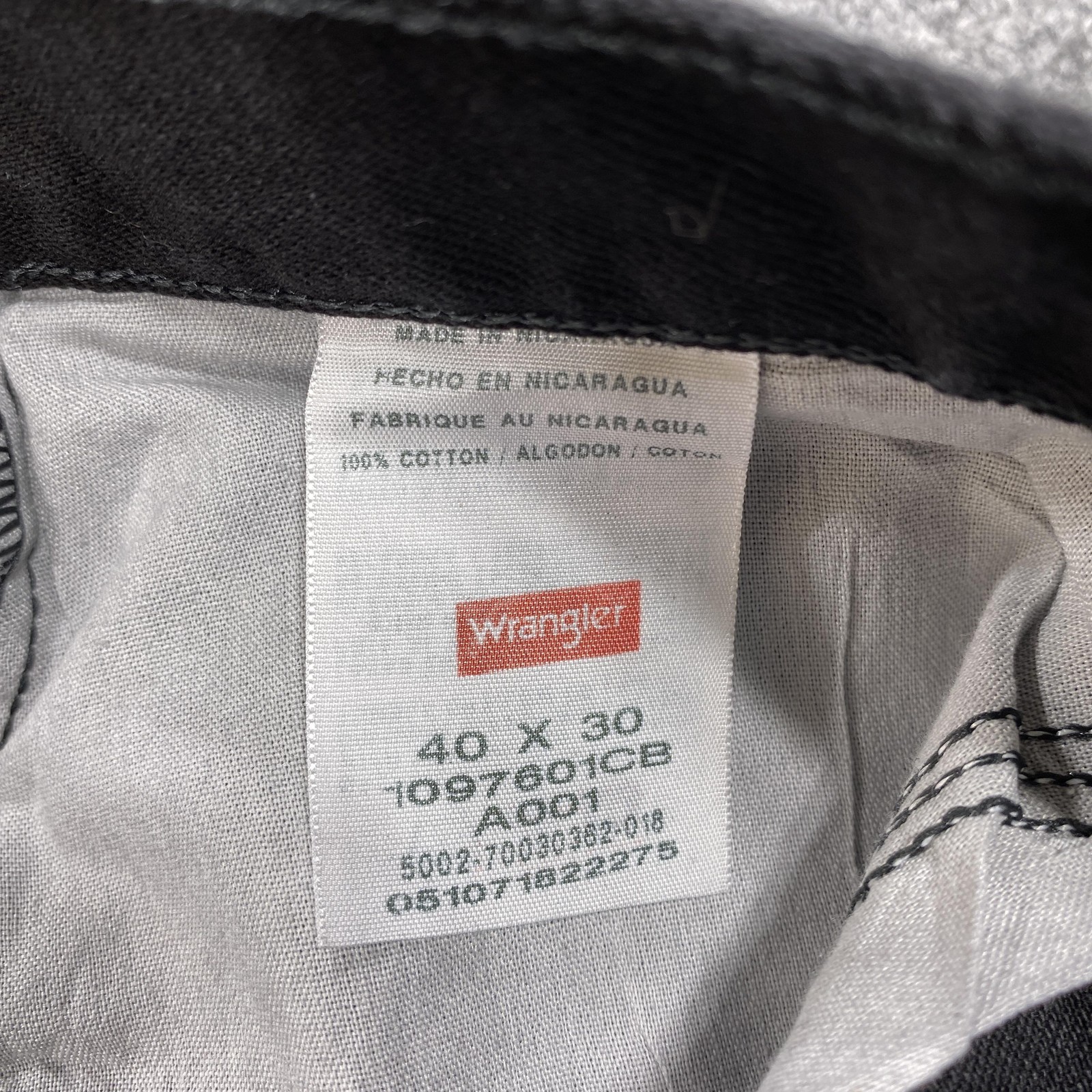 Wrangler Jeans Mens 40×30 Black Relaxed Straight Leg Denim Charcoal Wash