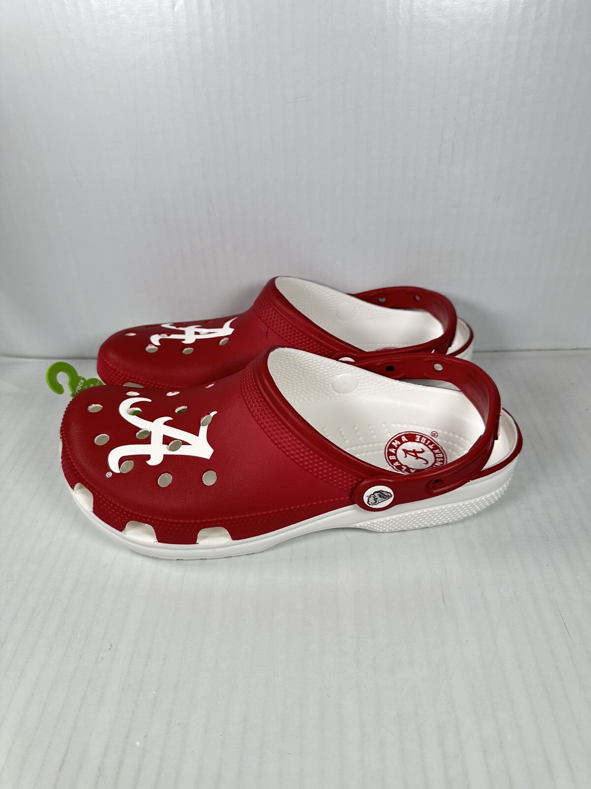 Size 9M/11W Crocs University of Alabama Crimson Tide Classic Clogs 209582-100