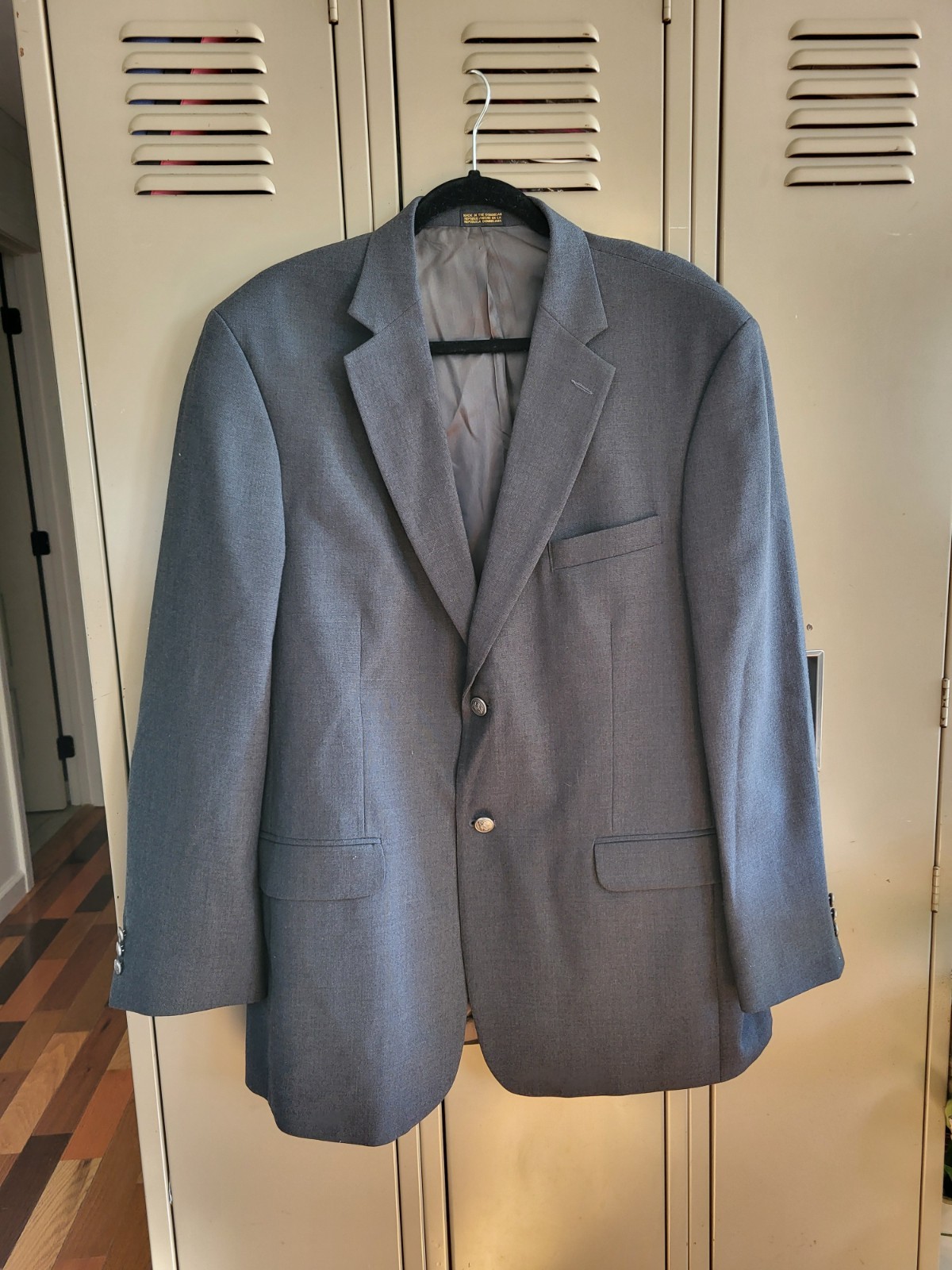 Stafford Grey blazer. Polyester/worsted Wool. Size 44L