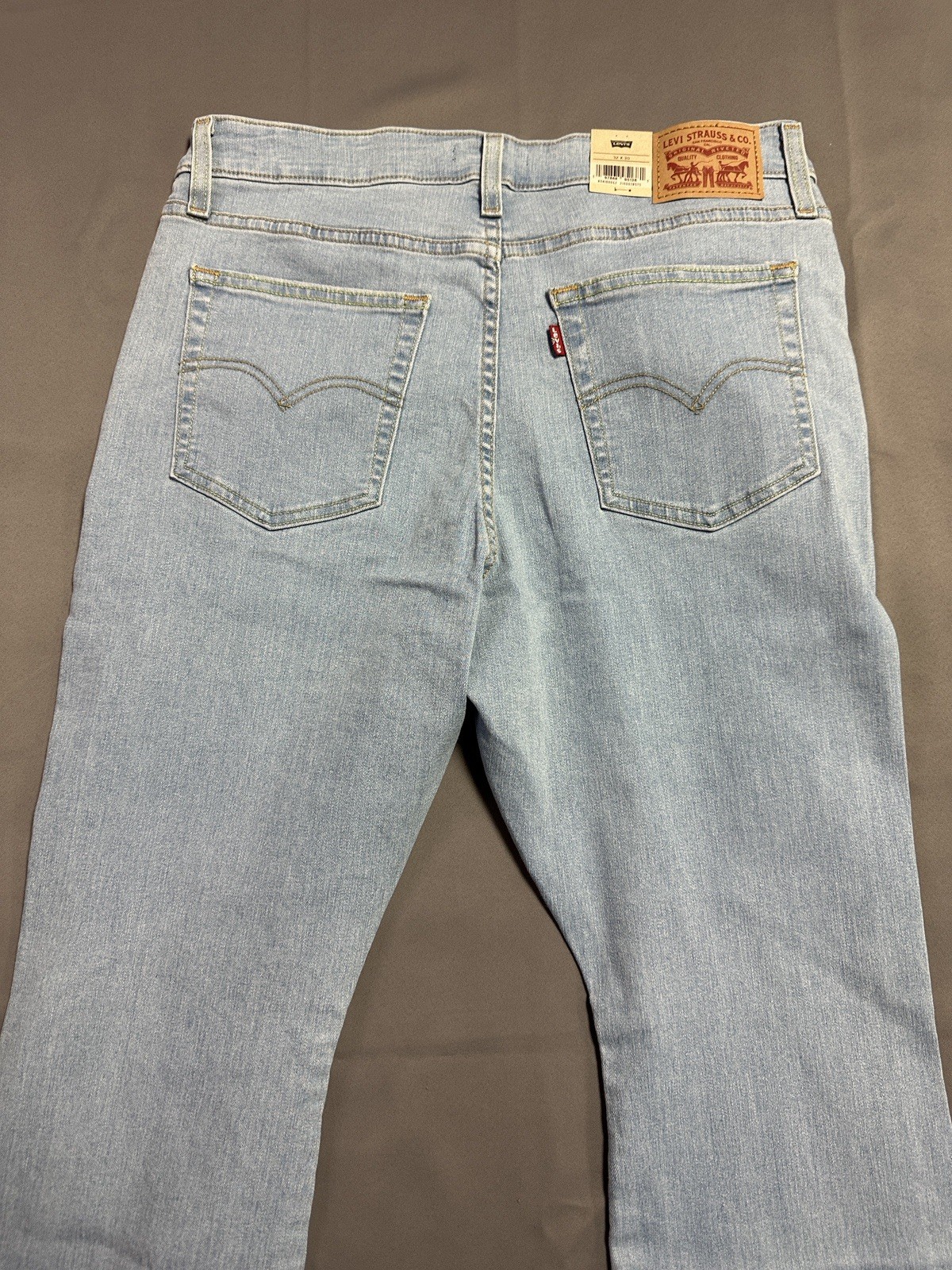 New Levi’s 726 High Rise Flare Women’s Jeans Different Route – Light Wash 32×30