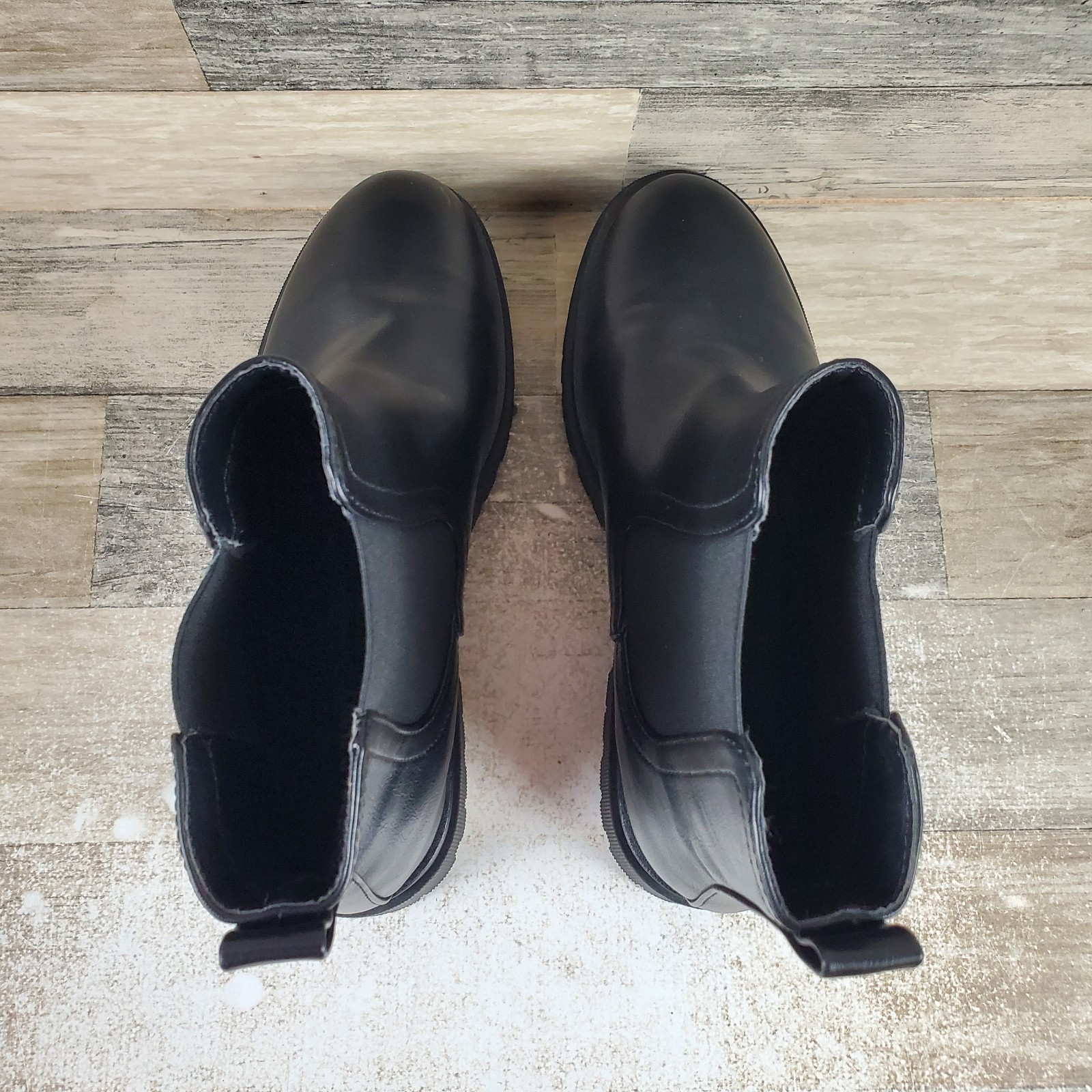 Old Navy Womens Chelsea Boots Sz 9 Black Leather Elastic Gore Slip On Mid Top