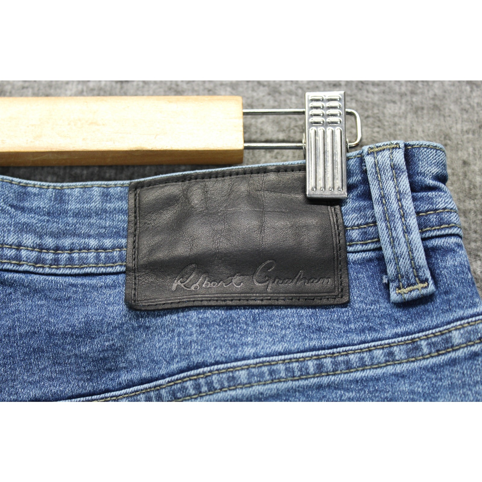 ROBERT GRAHAM MERTON Men’s JEANS SIZE 30×31 Light Indigo