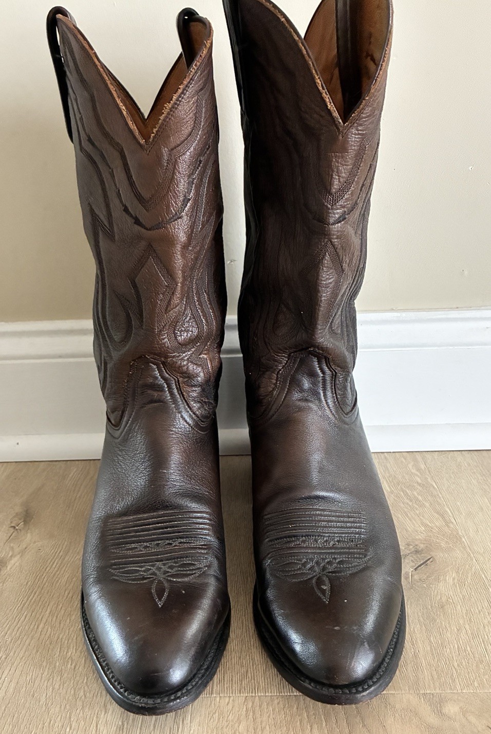 Lucchese Cowboy Boots 2000 Lone Star Calfskin Men’s 11 B T3099R4 Walnut Brown