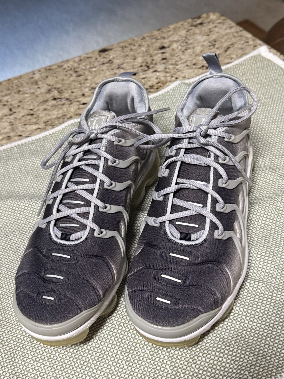 Nike Air VaporMax Plus Men’s Gray Low Top Lace-Up Athletic Sneakers
