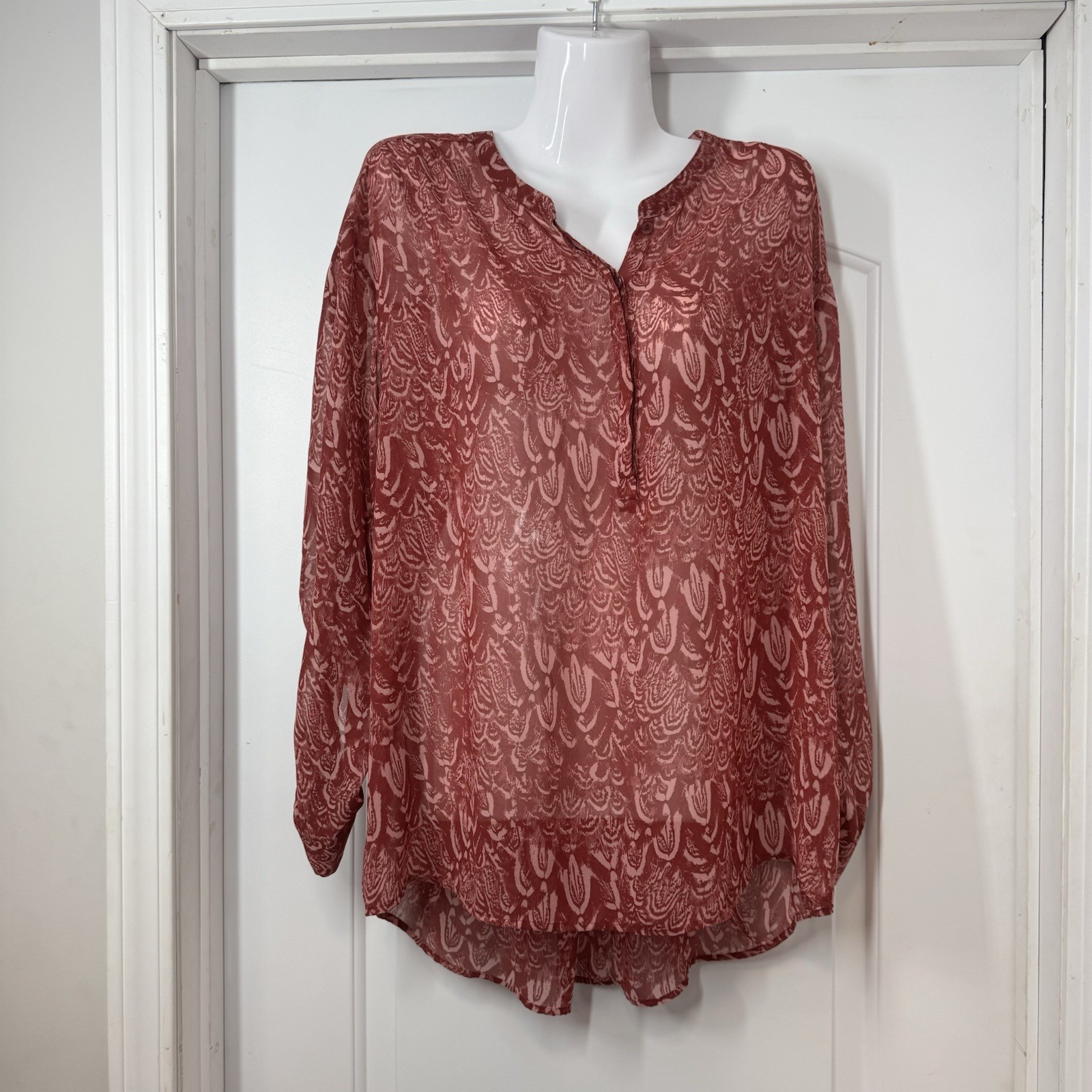 a.n.a. Semi Sheer Floral Top Sz 1X Pink Fairy Feminine Chiffon Boho Flowy Office