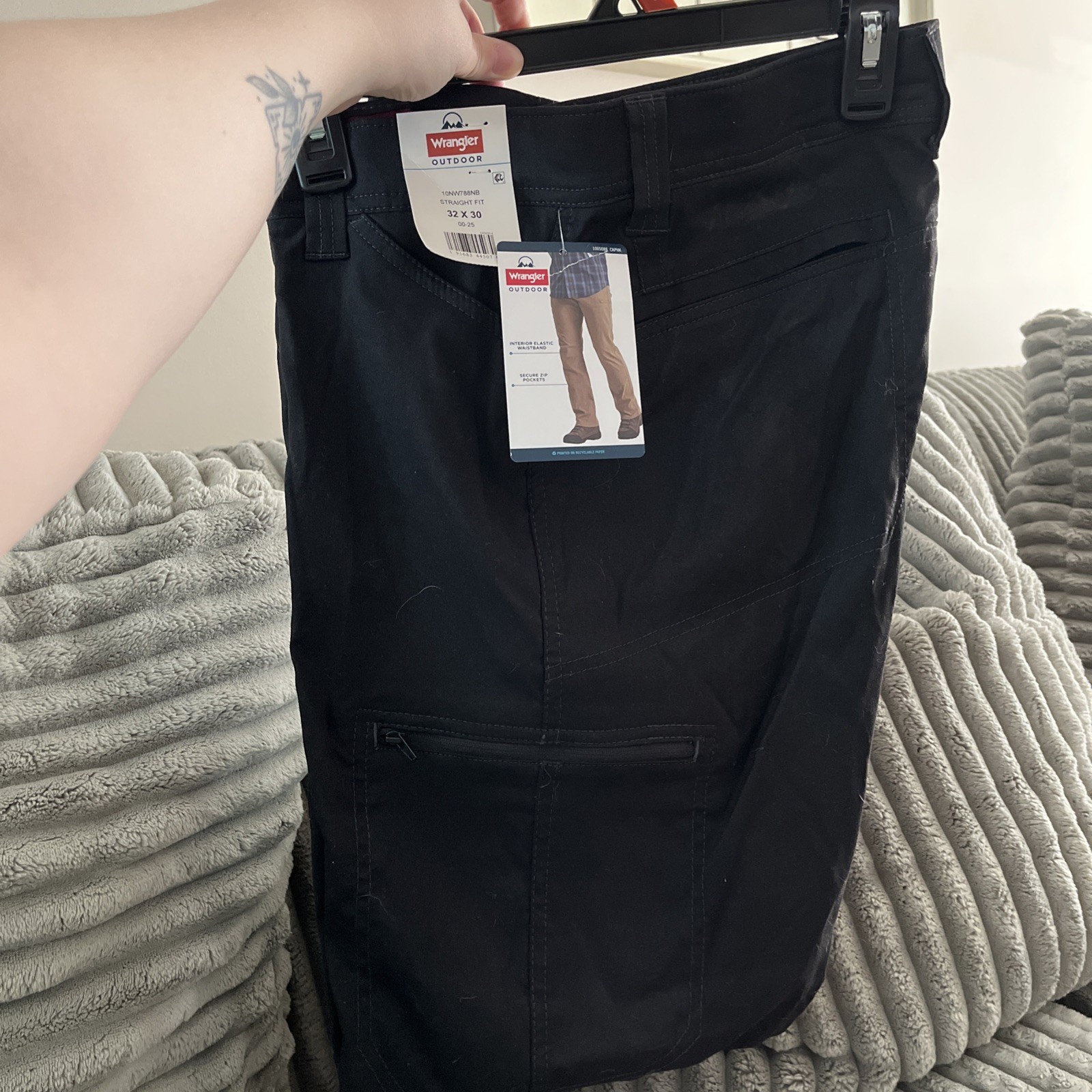 Wrangler Outdoor Men’s Cargo Pants Straight Fit Black 32×30 Regular