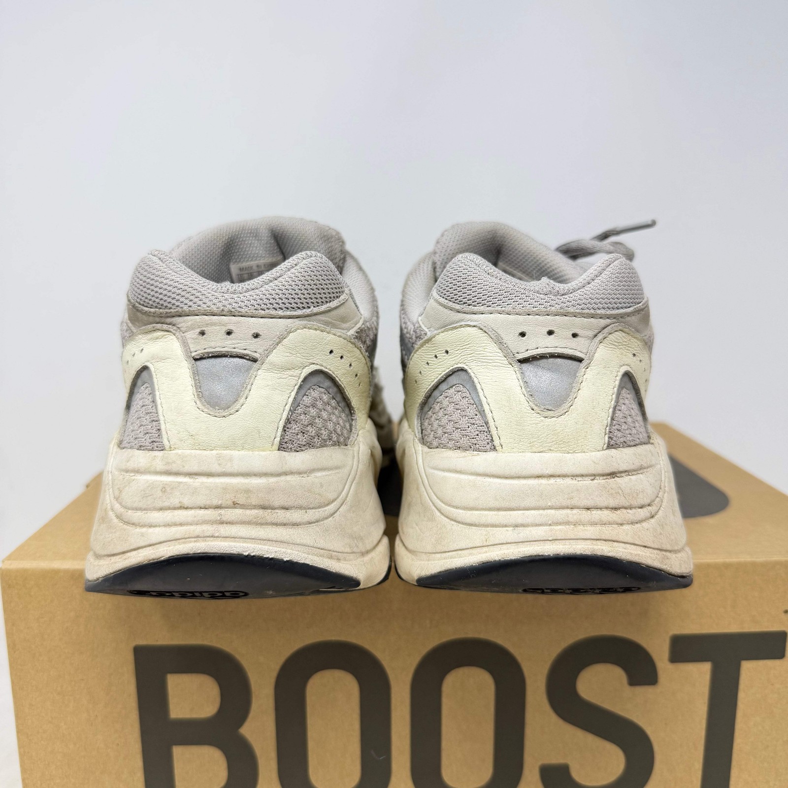 Size 12 Men adidas Yeezy Boost 700 V2 Static Pre Owned EF2829
