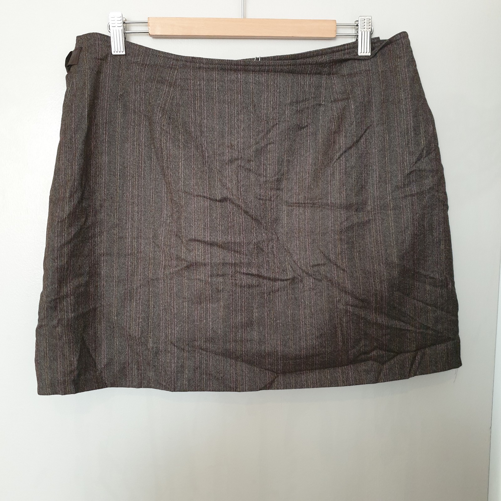 PER UNA Skirt Ladies 16 Wrap Kilt Wool Mini Short Grey Stone Buckle Lined BNWT