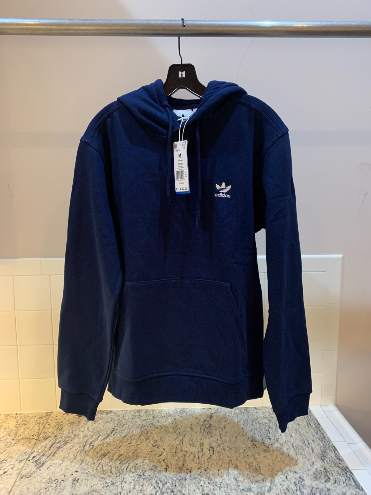 Adidas Originals Men’s Trefoil Essentials Hoodie Medium Night Indigo IY4929