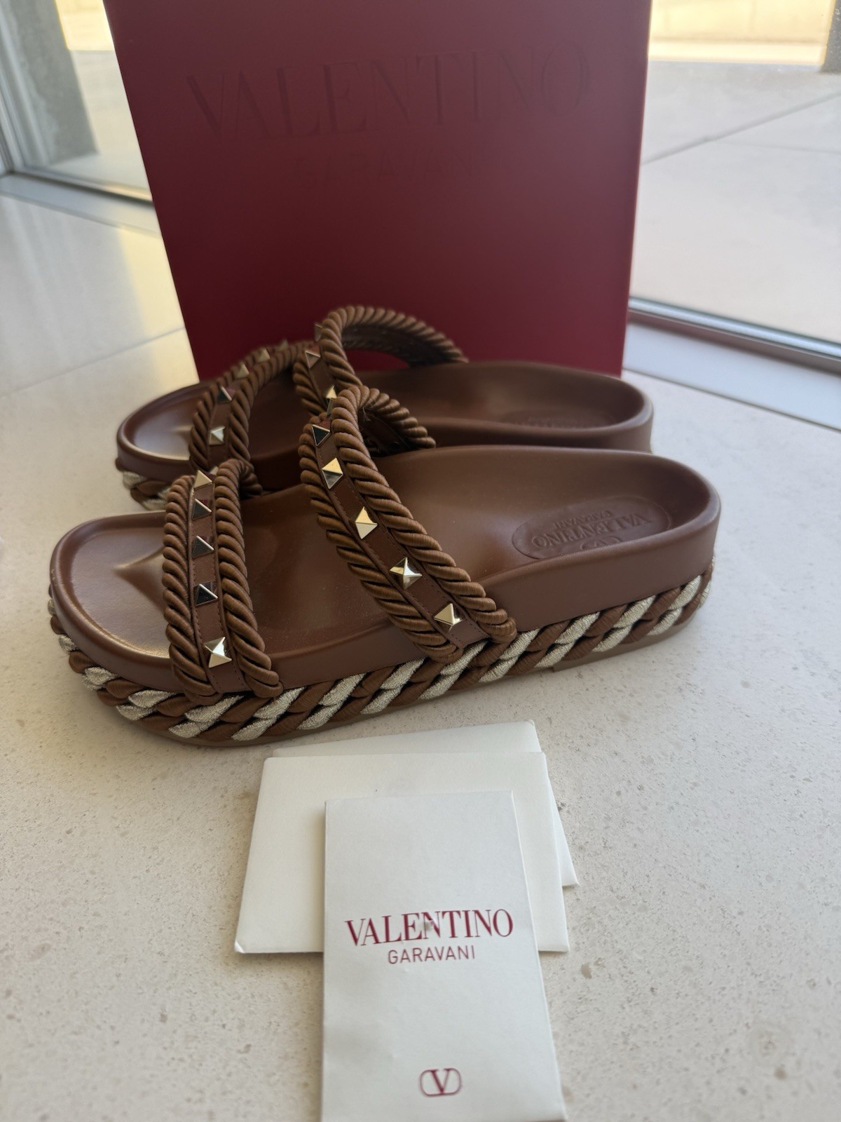 Valentino Garavani Women’s Rockustd Slide Sandals Shoes Size US 6