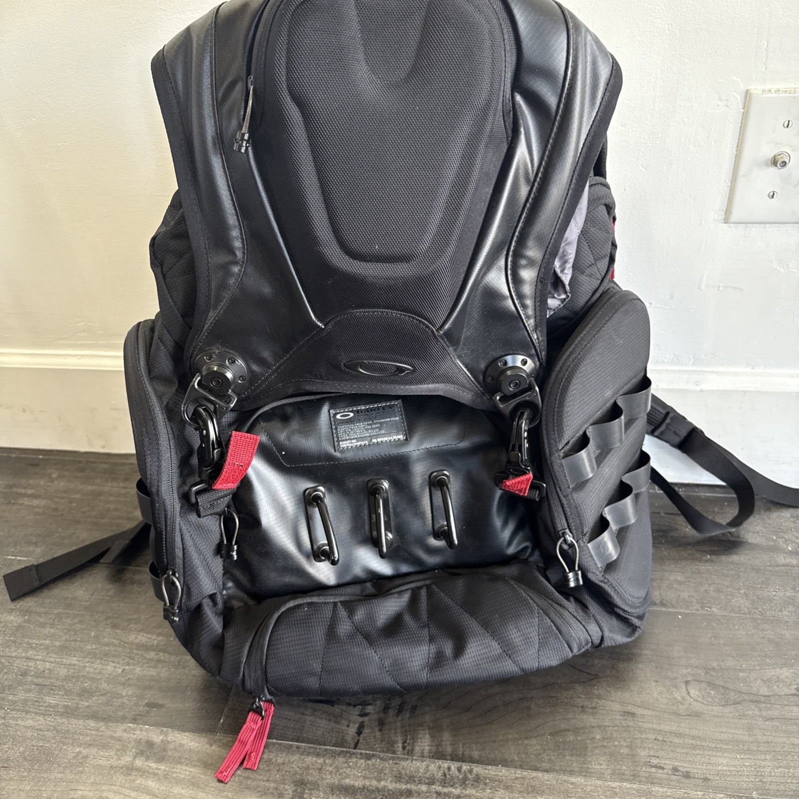 OAKLEY BIG KITCHEN SINK BACKPACK 35L – BLACK EXCELLENT TACTICAL