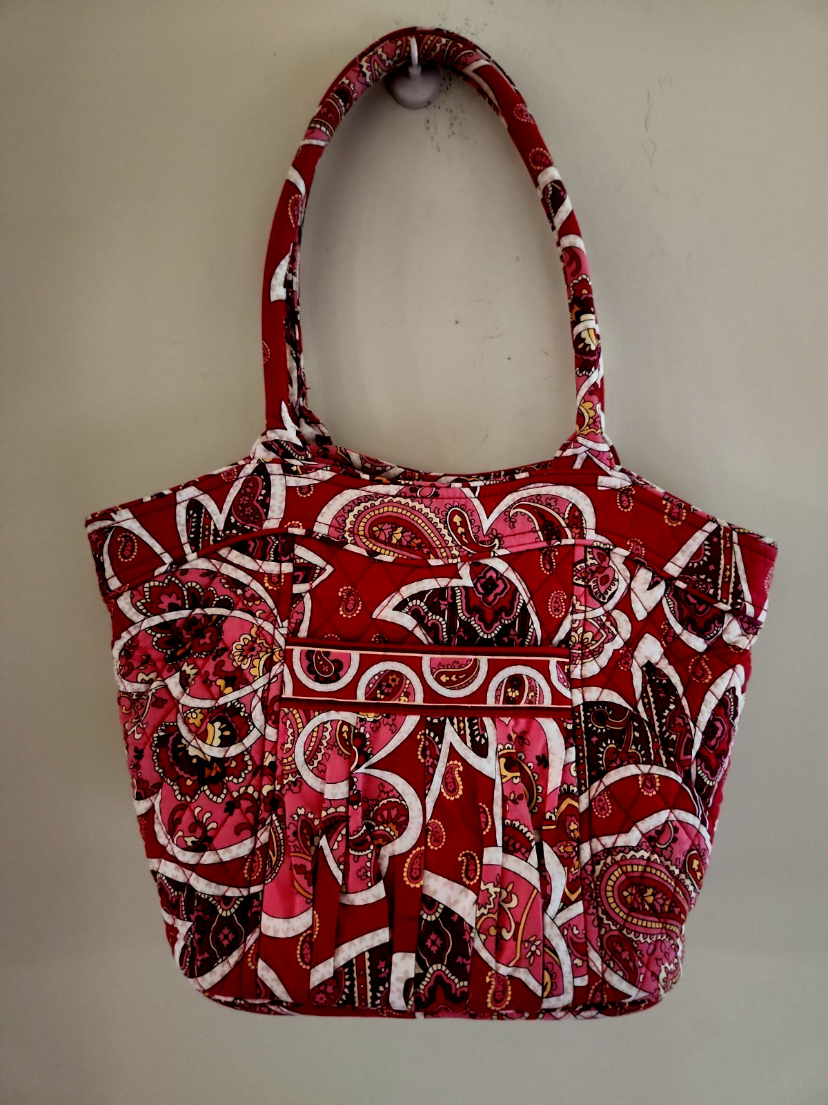 Vera Bradley Quilted Paisley Bag Purse in Red and Pink–Rosy Posies Pattern