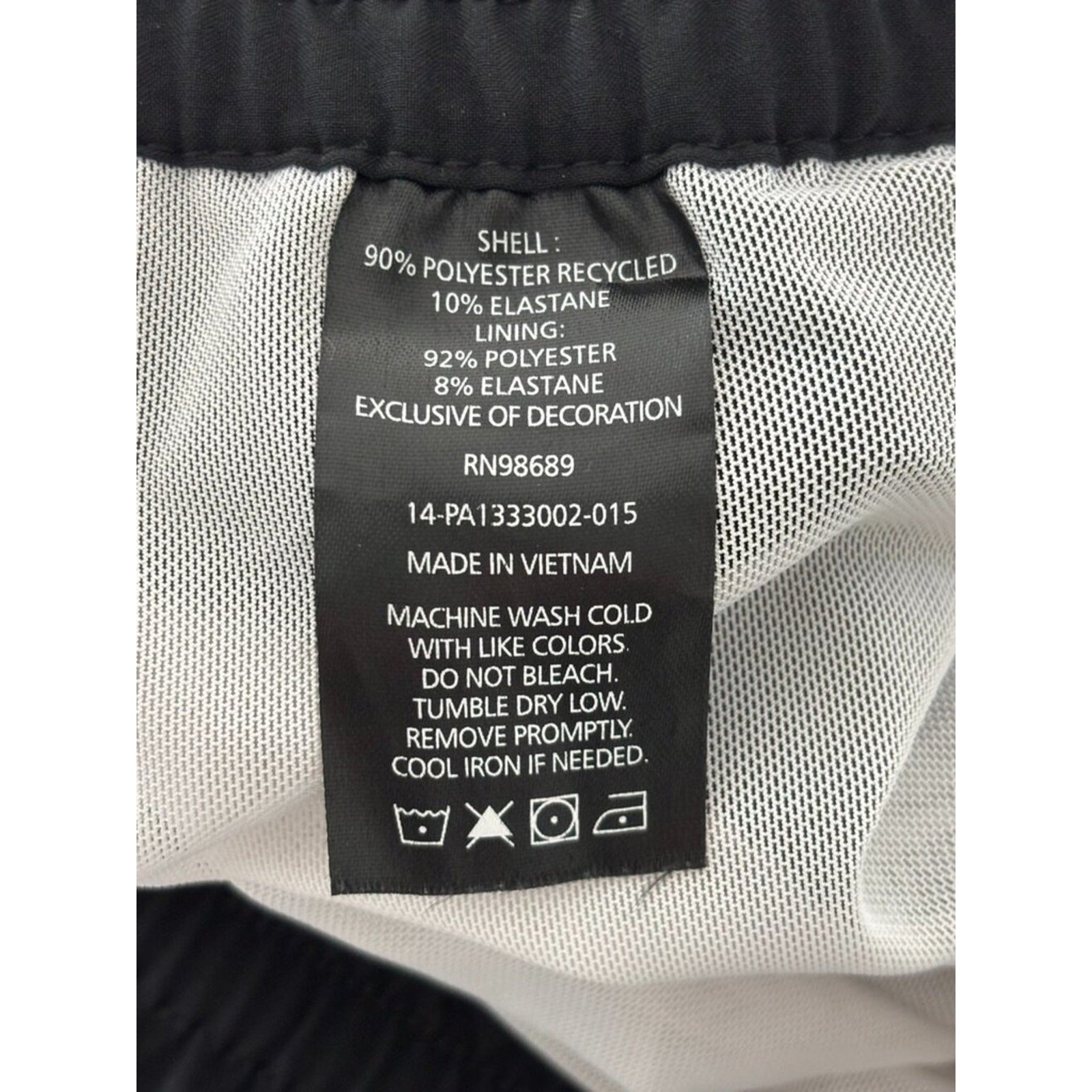 NEW TODD SNYDER Solid Weekend 5″ Swim Shorts in Pitch Black MEN’S SMALL