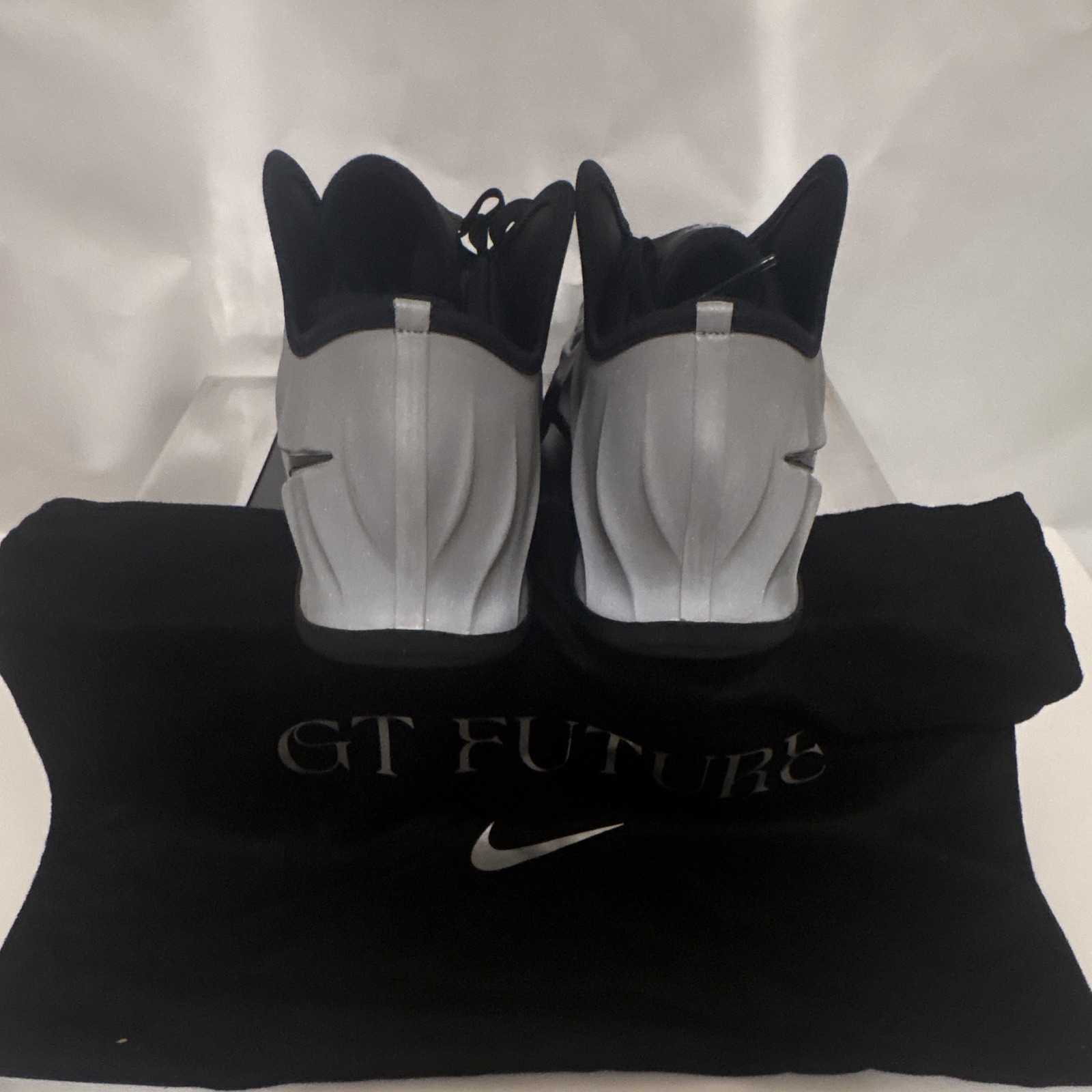 Nike GT Future Metallic Silver/Black/White Men’s Size 8.5 FZ5590-002 Brand New