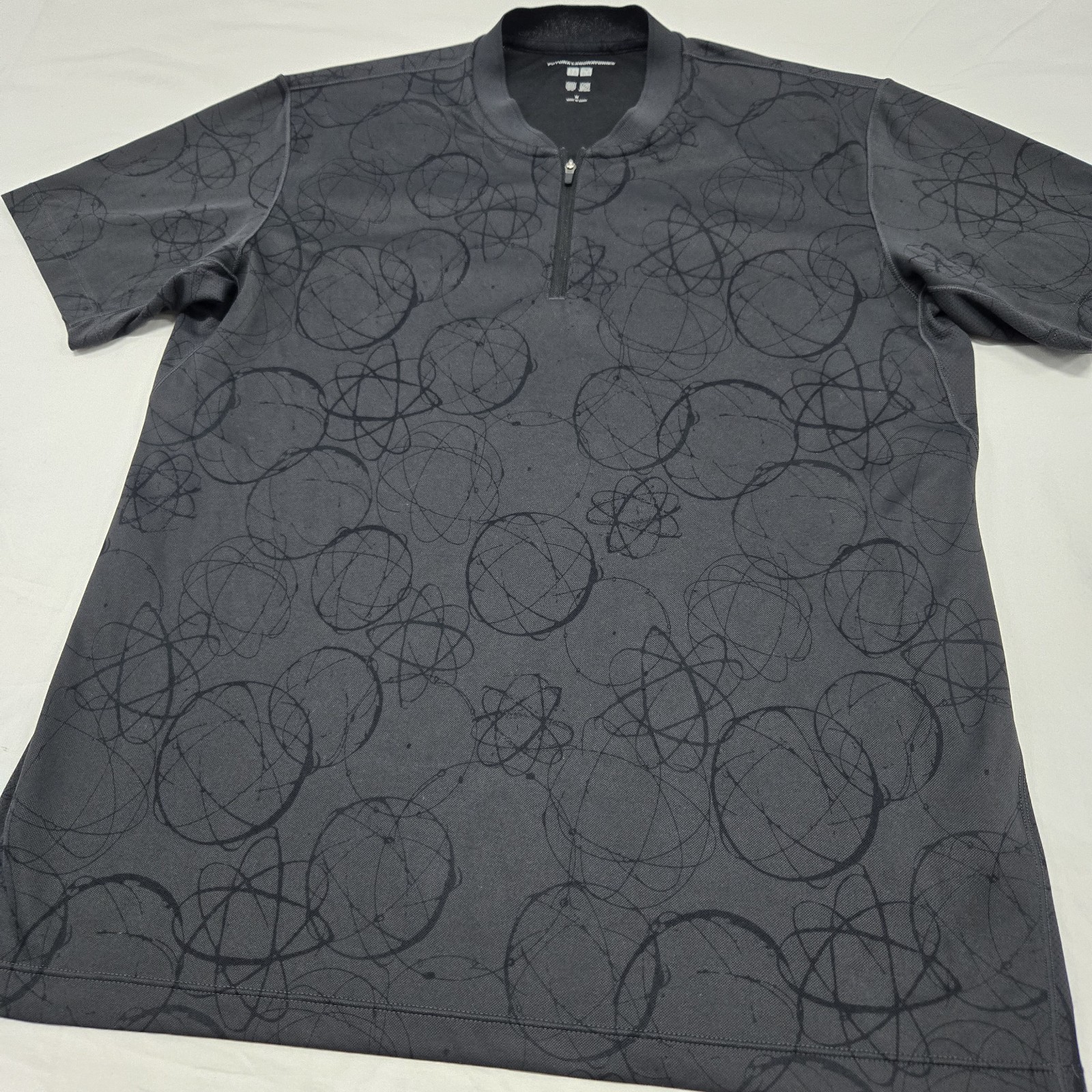 EUC Sz MEDIUM Futura Laboratories UNIQLO Dry-Ex Shirt Grey Black AOP Atom Print