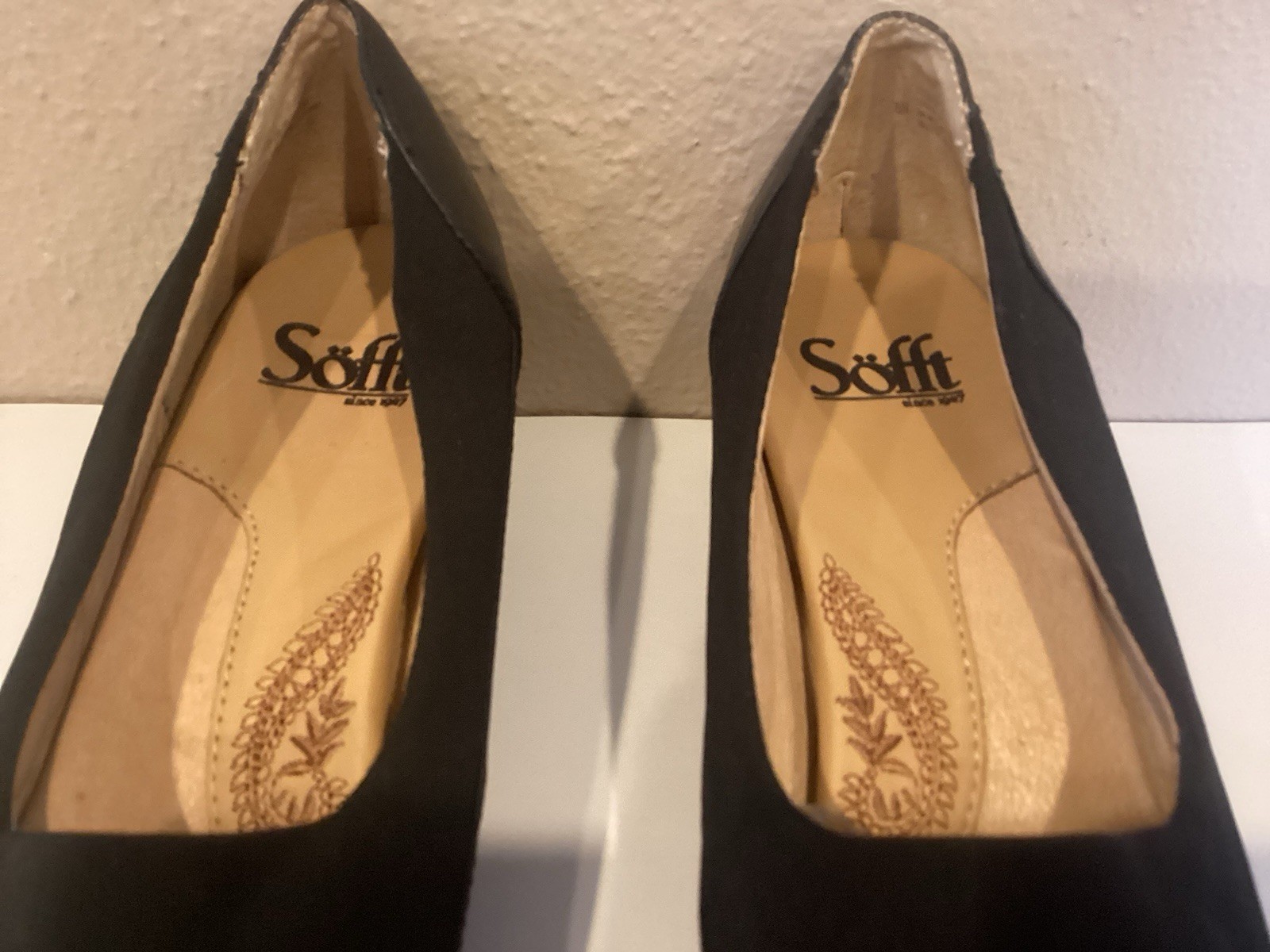 Sofft Shoes Women’s Black Size 8 N Leather And Man Made Pump 2 Inch Heels