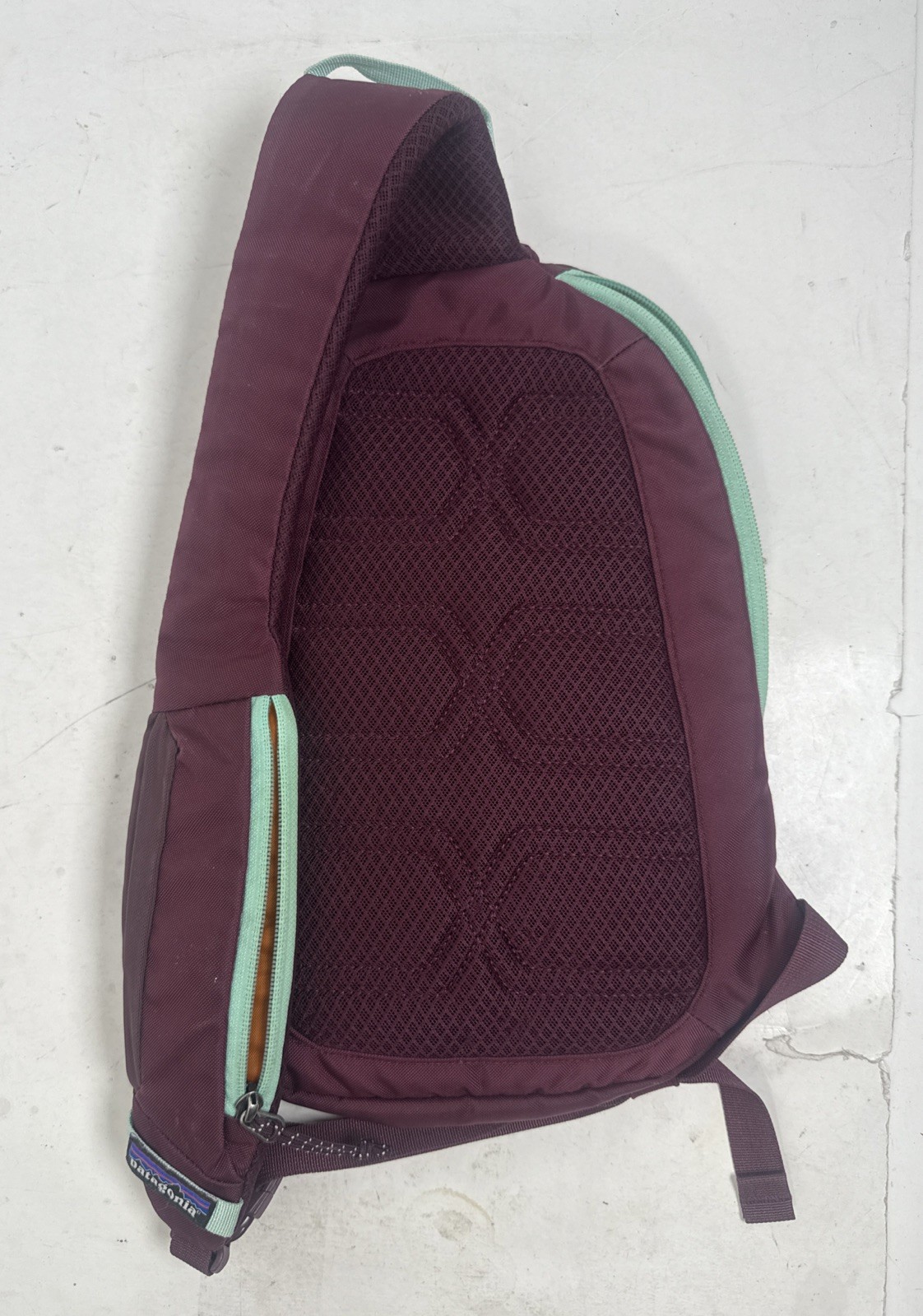 Patagonia Atom Sling Bag 8L in Vjosa Green