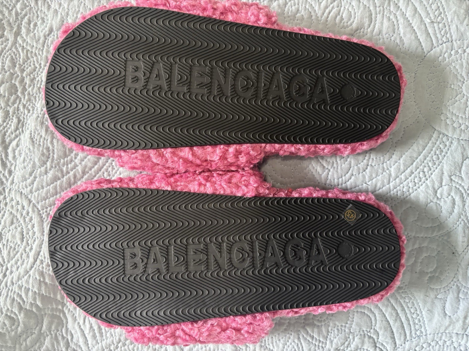 Brand New Rep Pink Balenciaga Fur Slides Men’s Size 45 US 12 In Box Never Worn