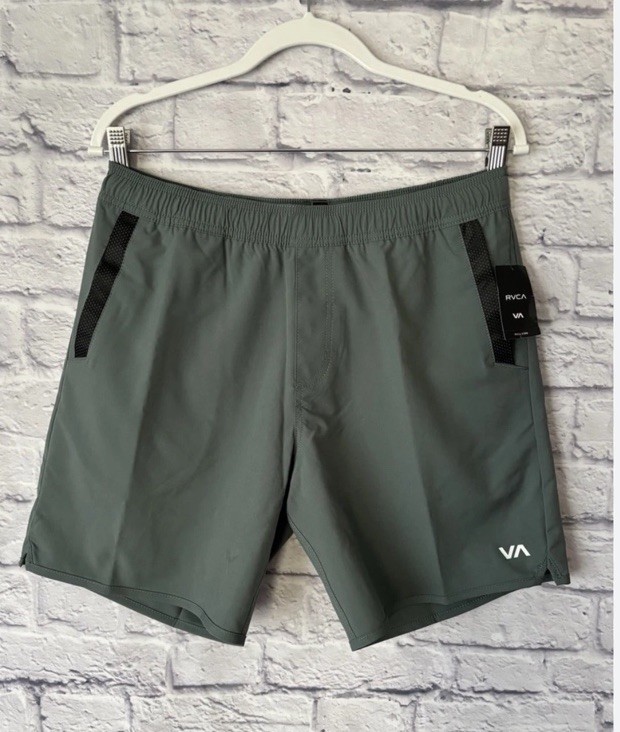 $66 RVCA Men’s Kevin Stretch 17 Shorts 8″ – Sage Green – Large -New Tag
